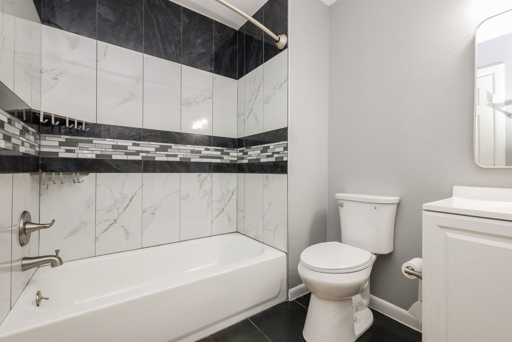 2919 Wentworth Street D Property Photo 12