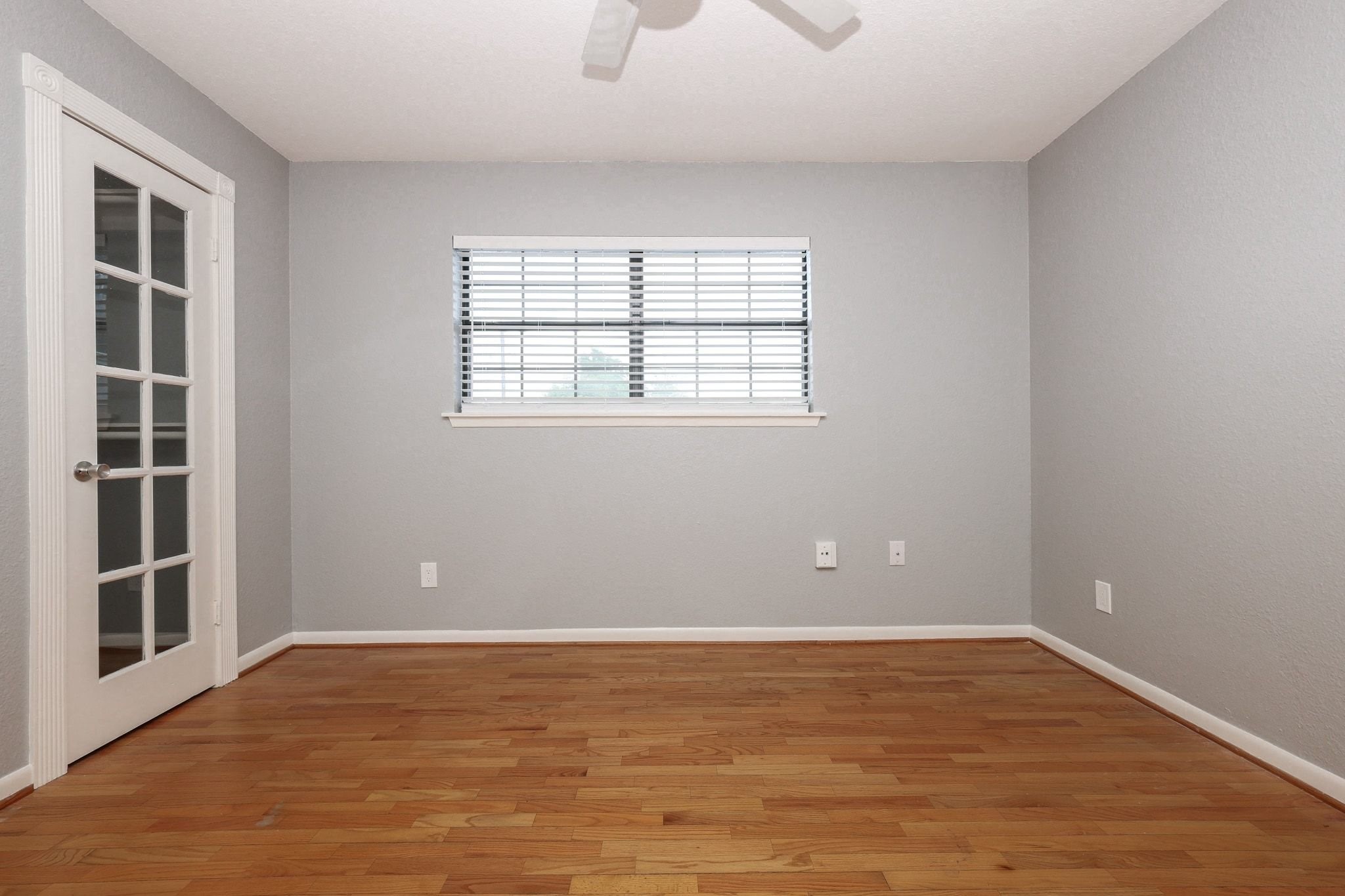 2919 Wentworth Street D Property Photo 16