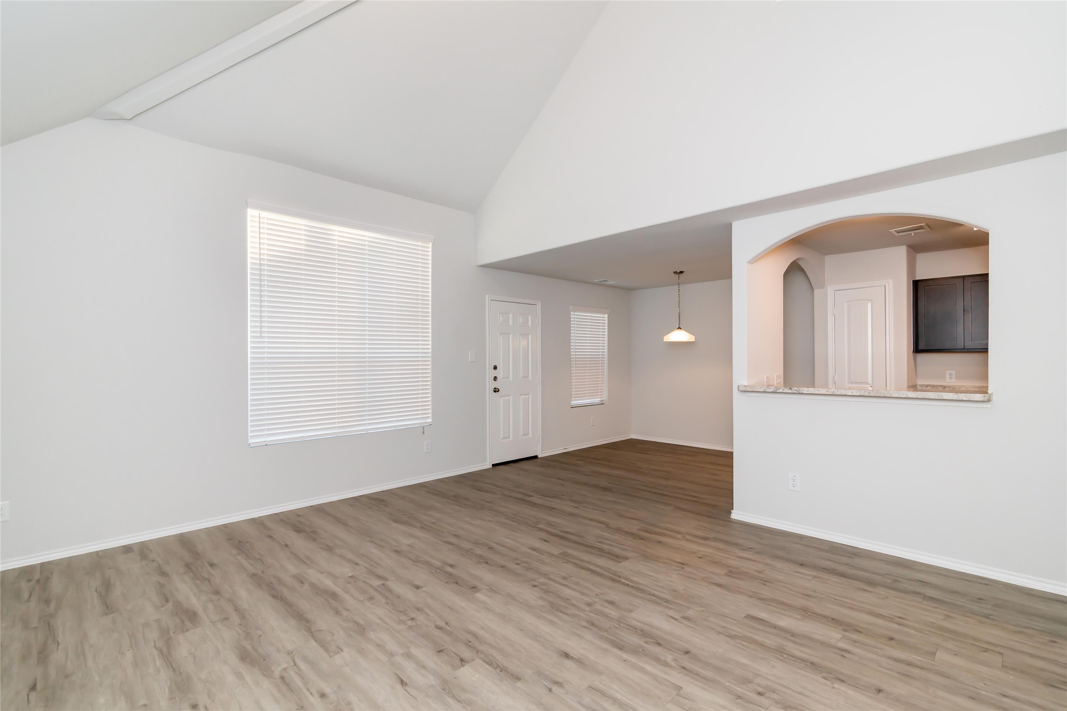 22326 Porter Mountain Drive Property Photo 4