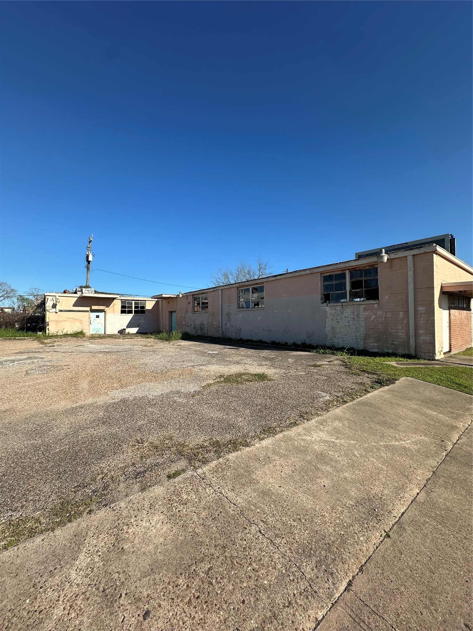 8243 Telephone Road