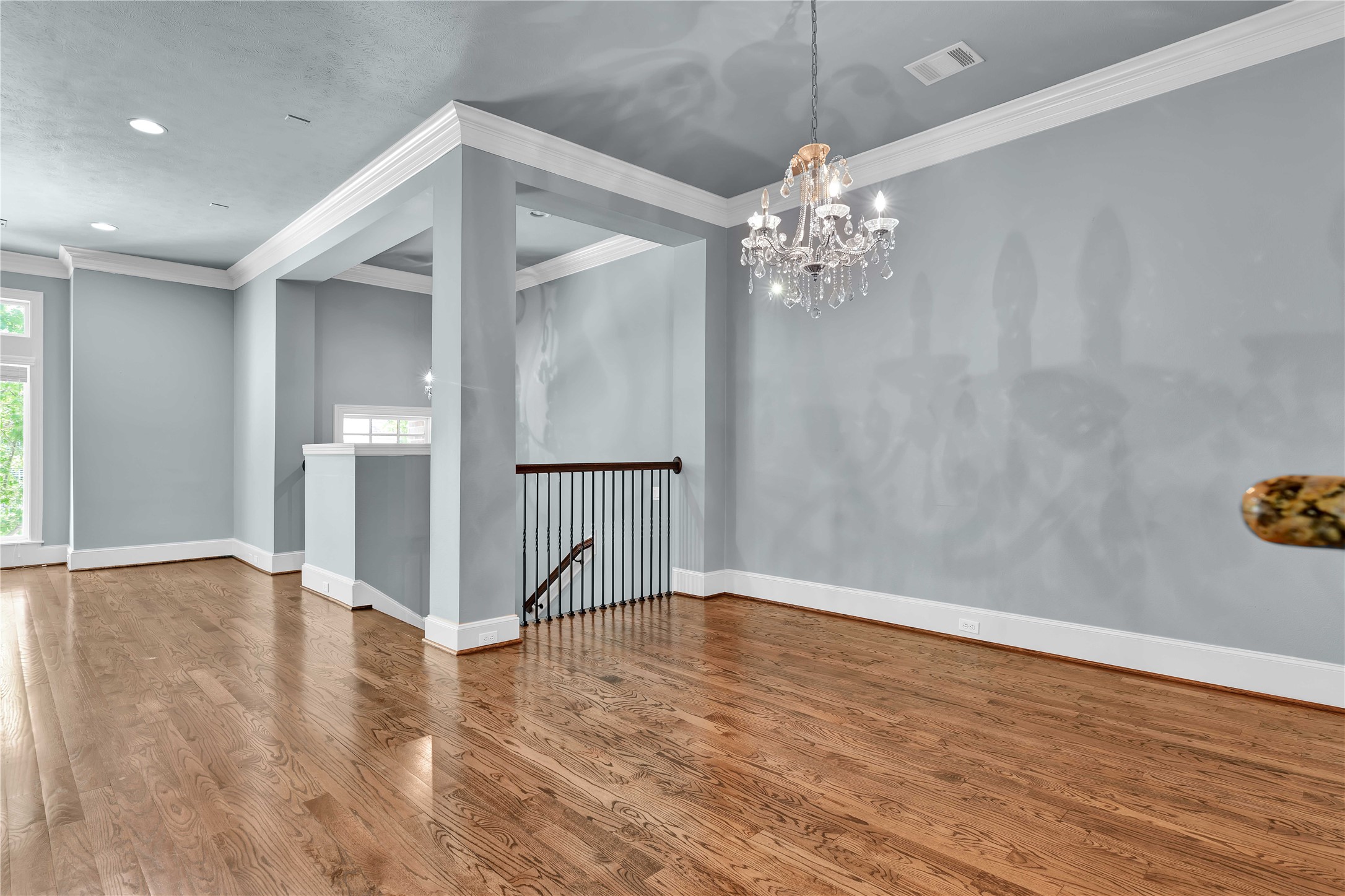 4631 Regent Manor Drive Property Photo 2