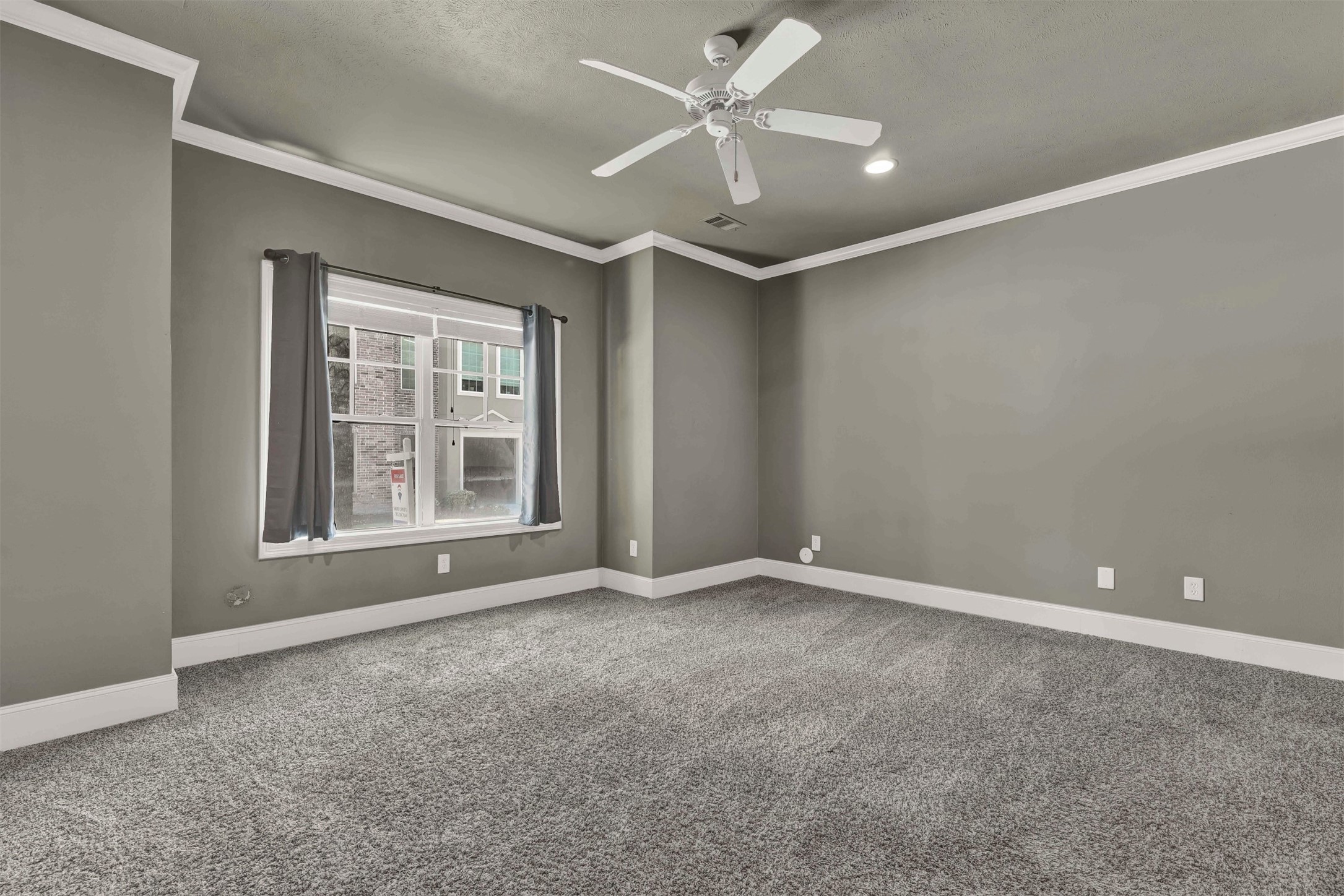 4631 Regent Manor Drive Property Photo 24