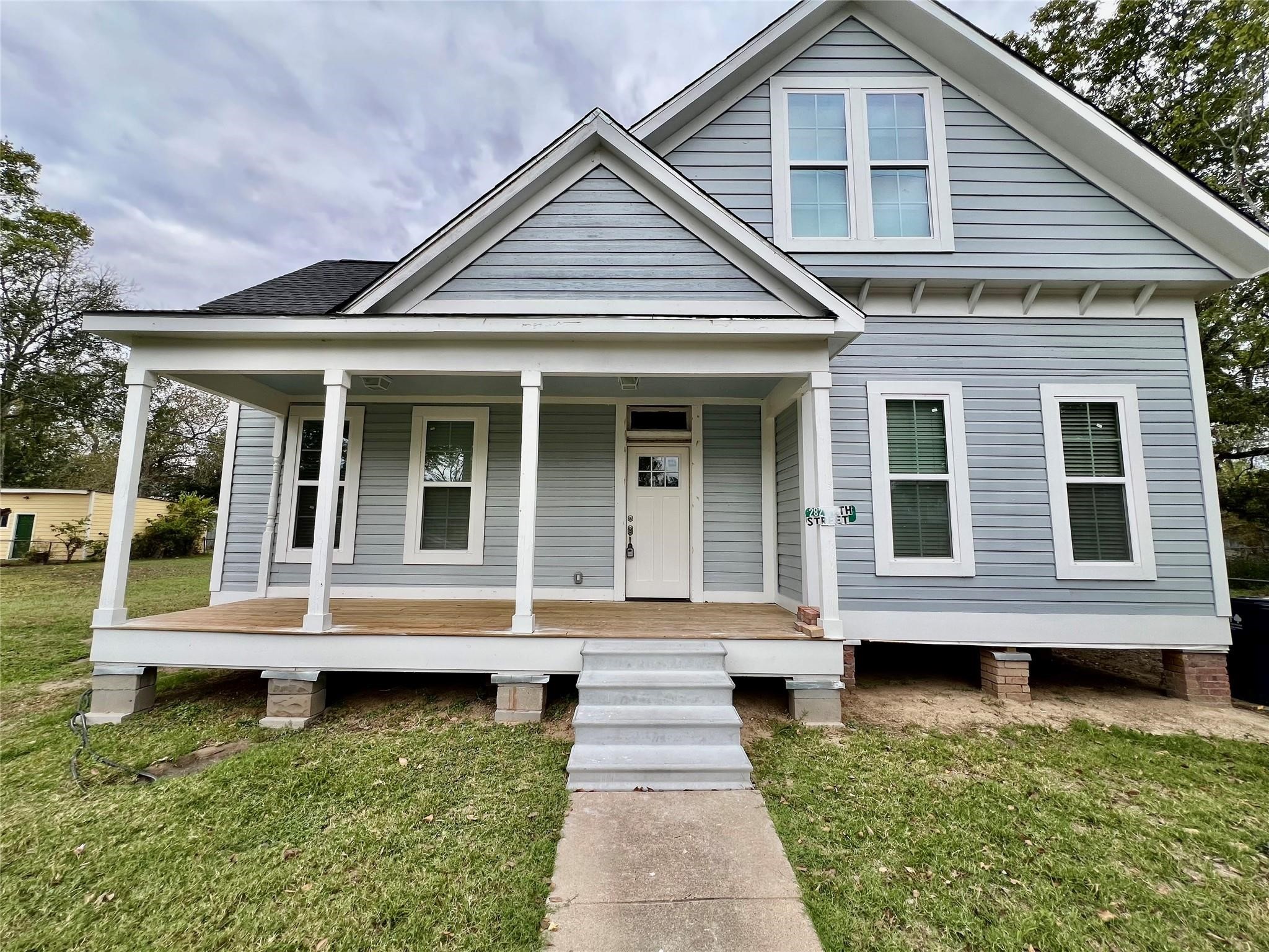 282 11th Property Photo 1