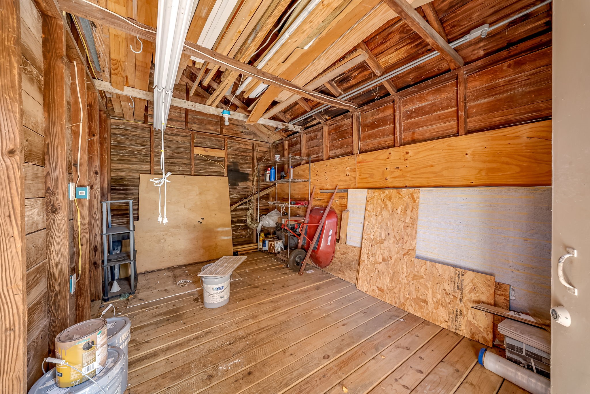 1918 Wentworth Street Property Photo 26