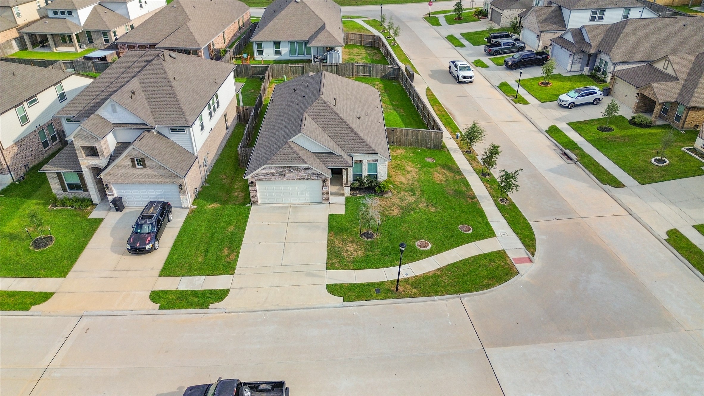5643 Silverleaf Oak Lane Property Photo 11