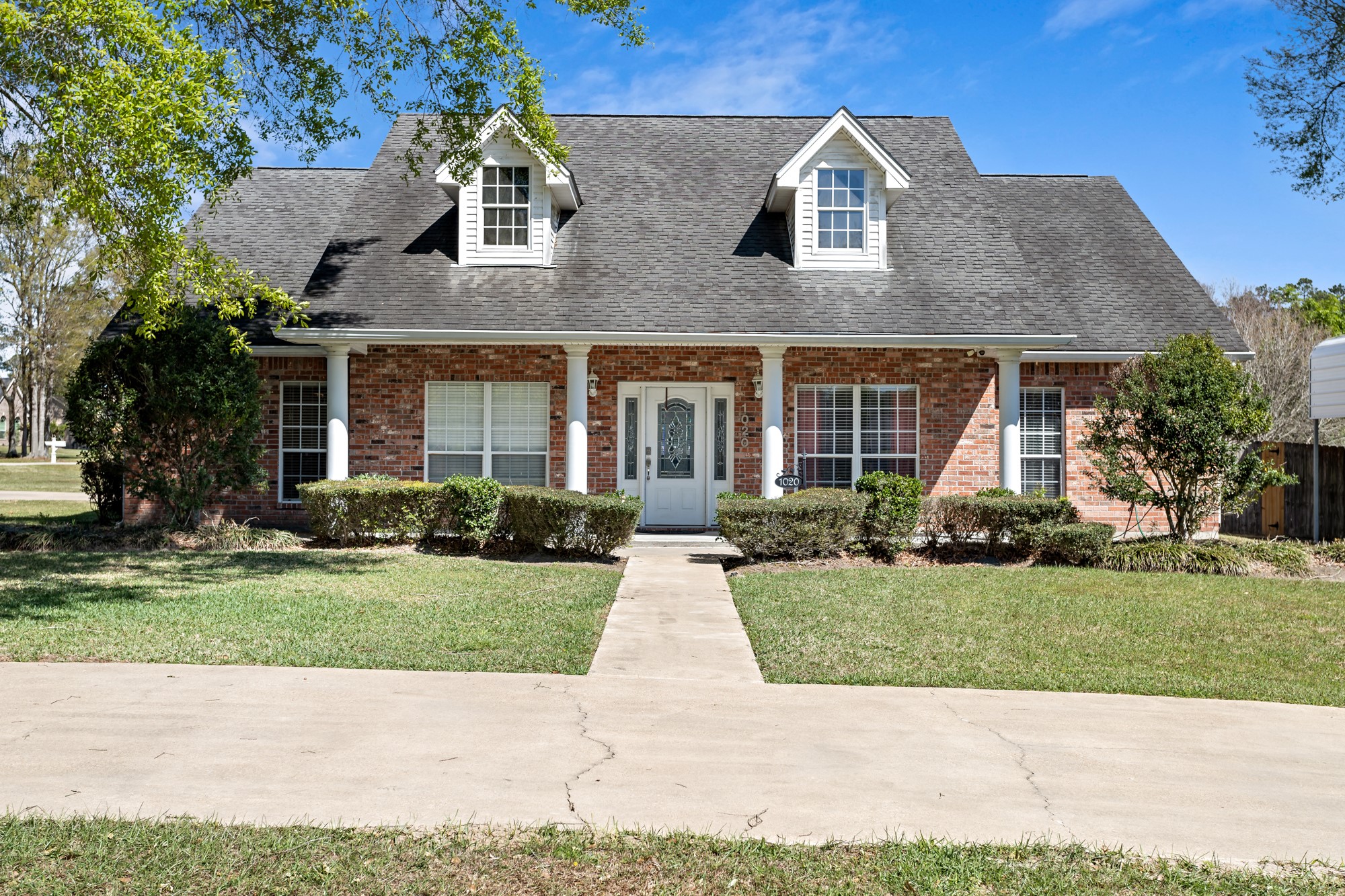 1020 Magnolia Trace Property Photo 1
