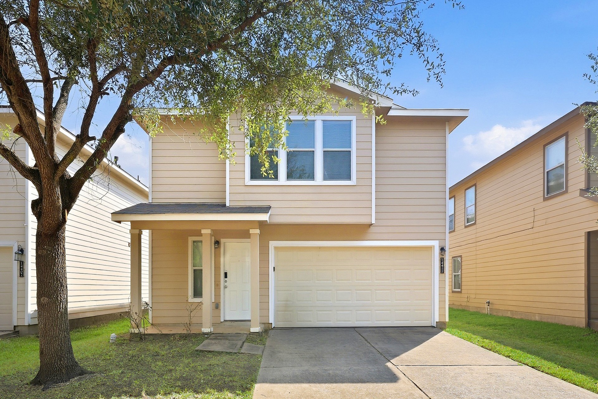 14411 Moreno Avenue Property Photo 1