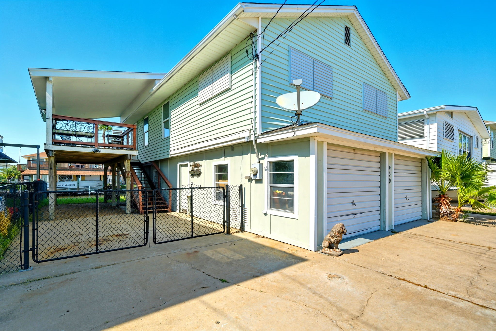 439 Pompano Street Property Photo 1