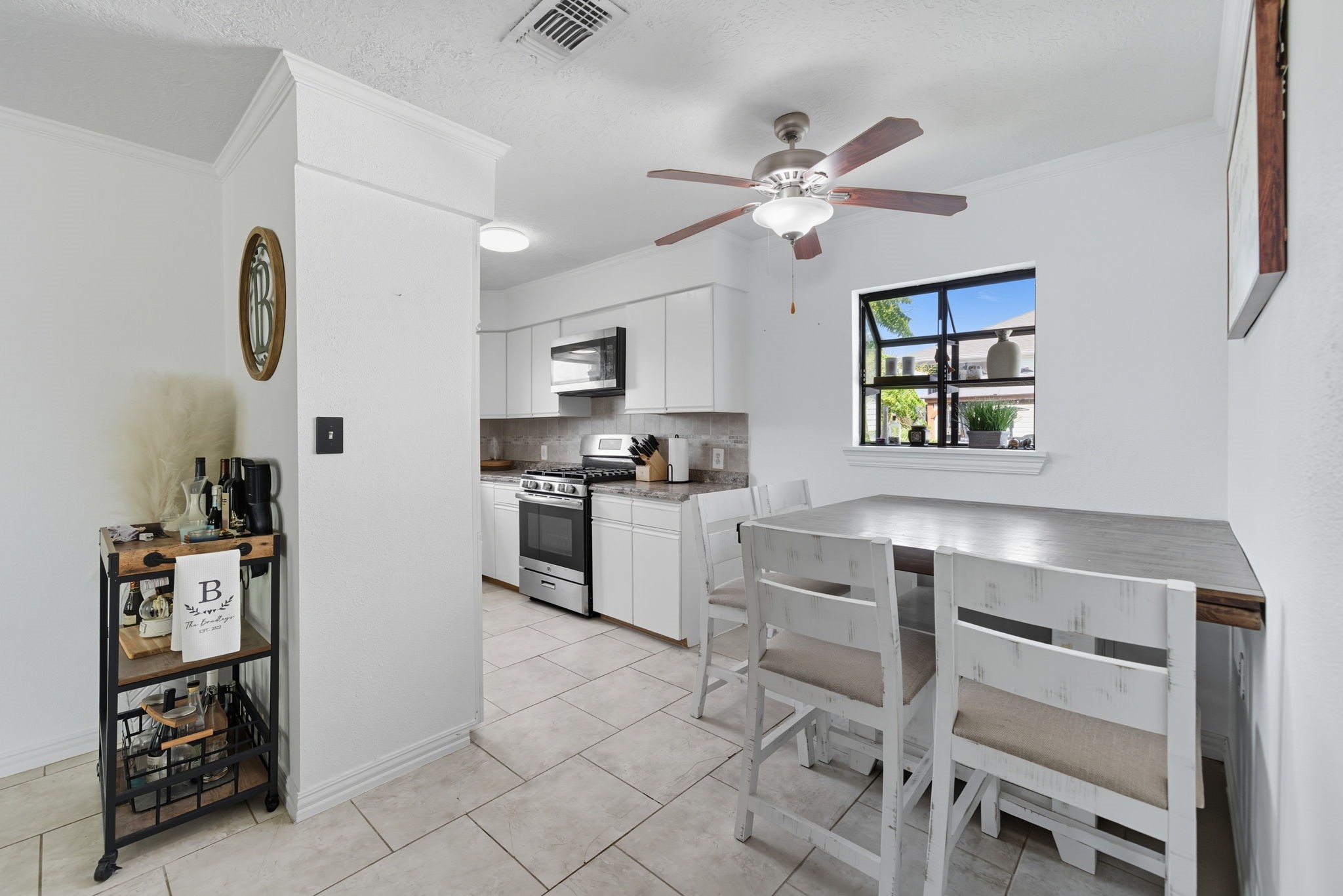 439 Pompano Street Property Photo 9