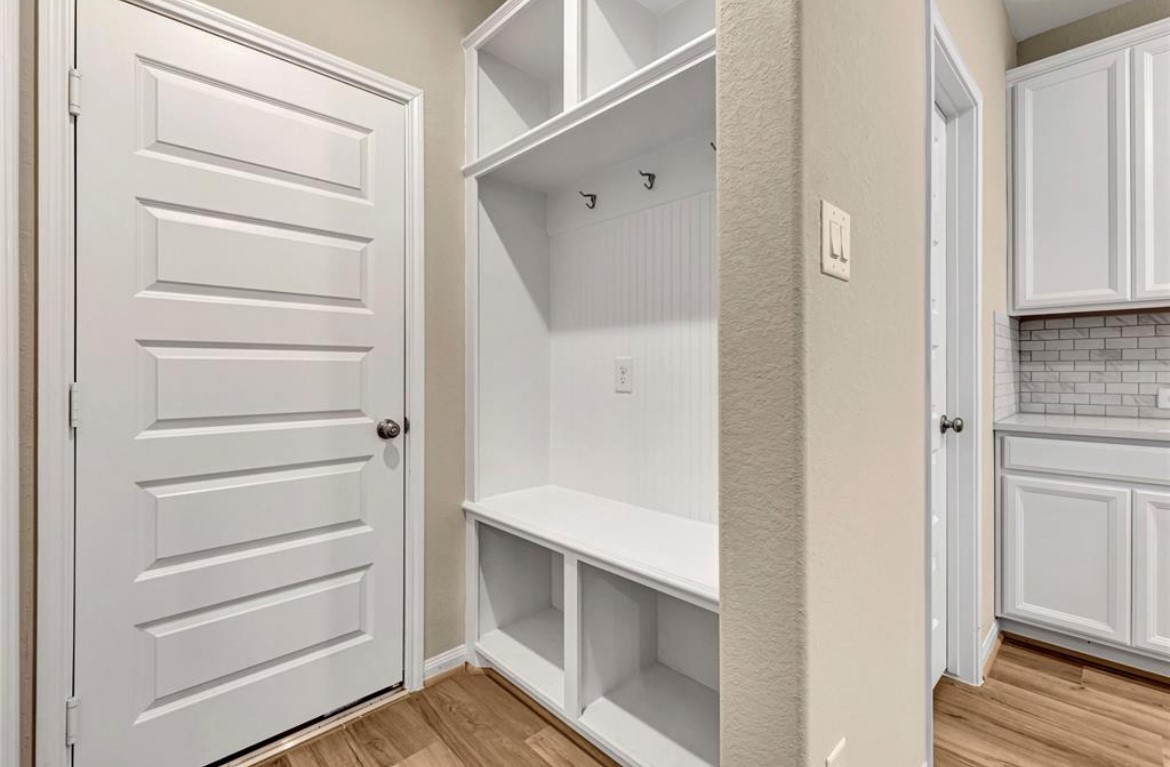 16104 Oregon Oak Drive Property Photo 19