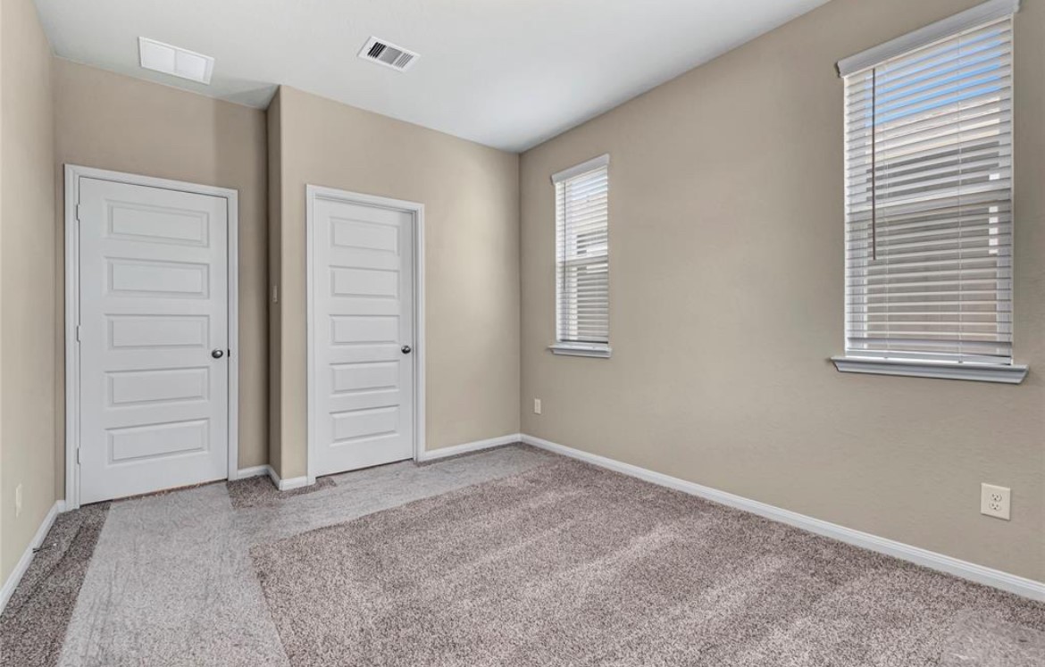 16104 Oregon Oak Drive Property Photo 25