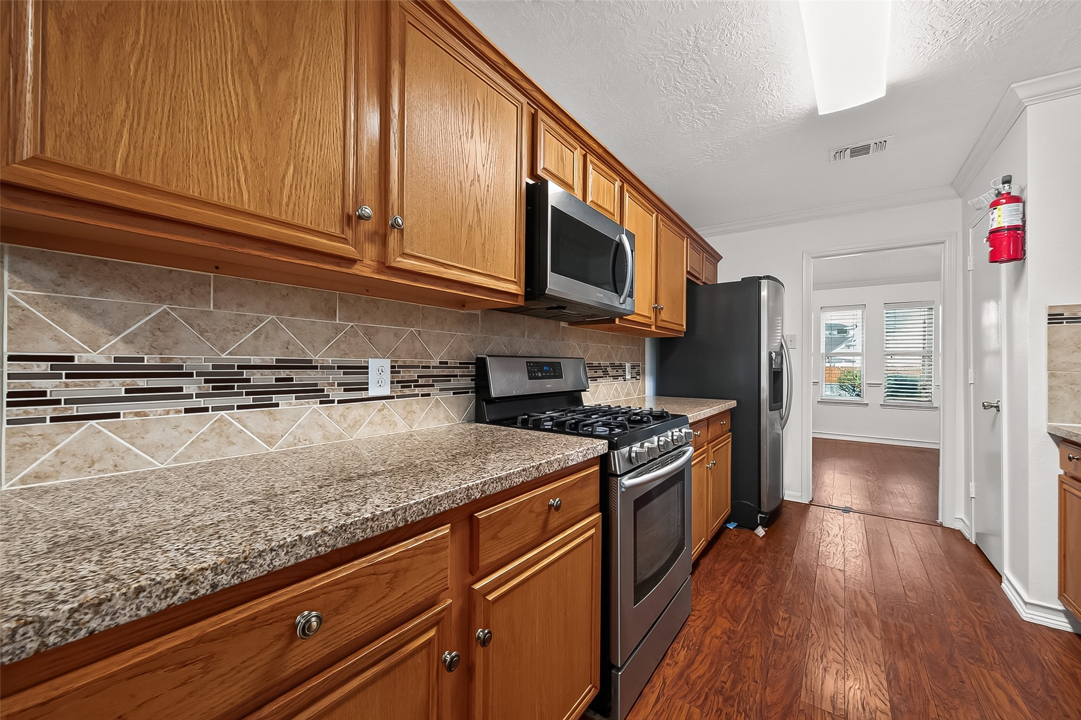 9323 Eaglewood Shadow Court Property Photo 24