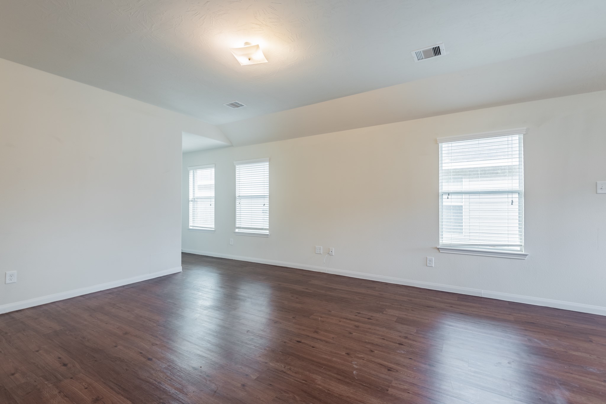 14942 Hidalgo Valley Lane Property Photo 4