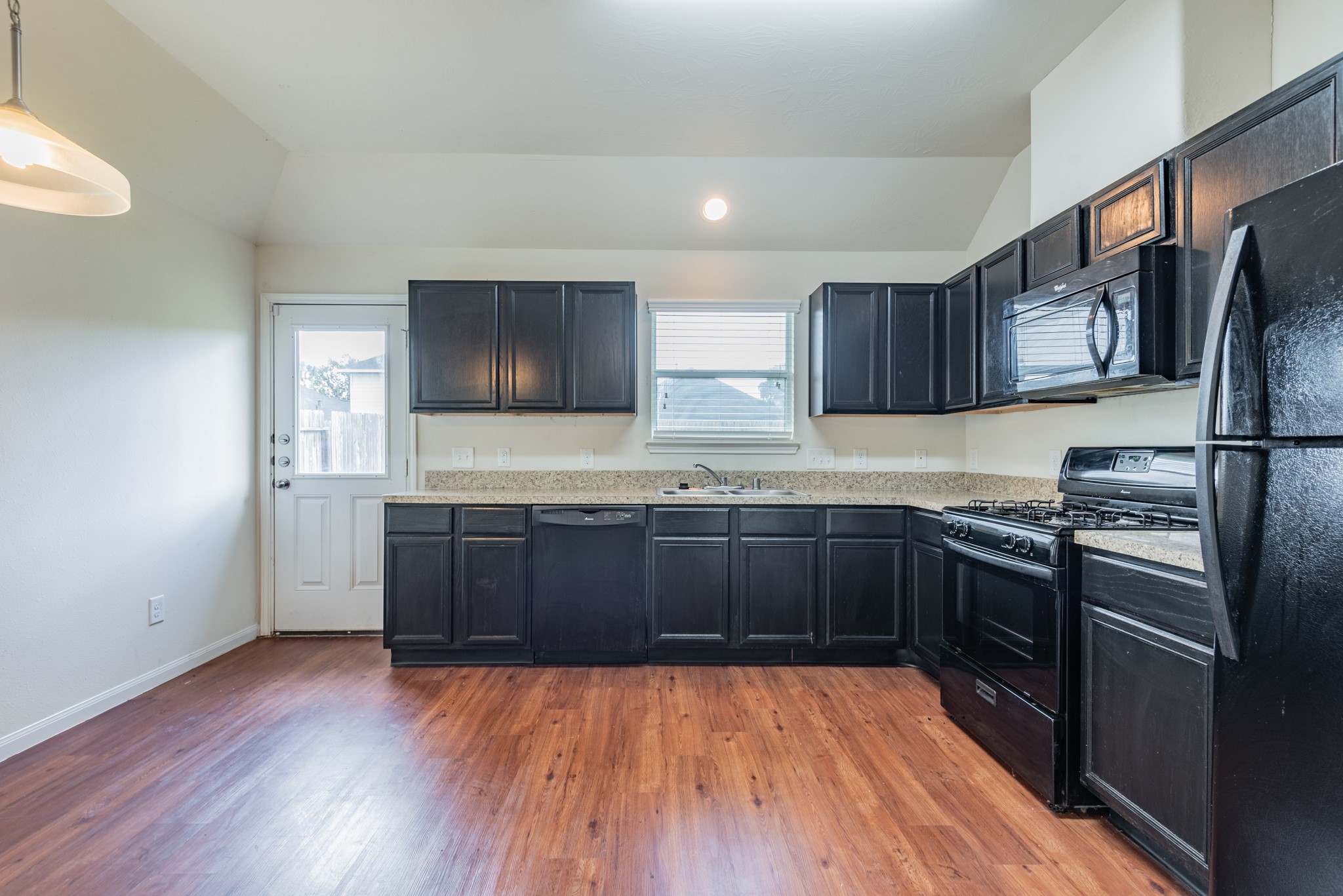 14942 Hidalgo Valley Lane Property Photo 10