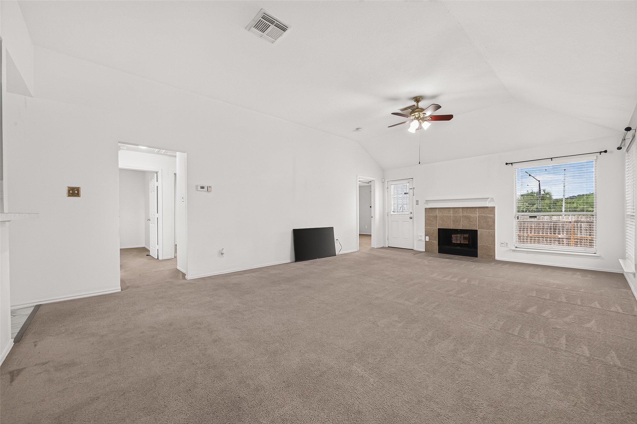 10902 Primrose Acres Lane Property Photo 8