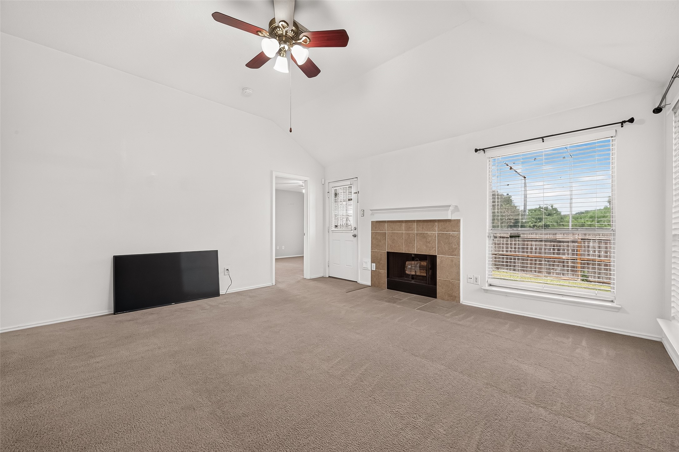 10902 Primrose Acres Lane Property Photo 10