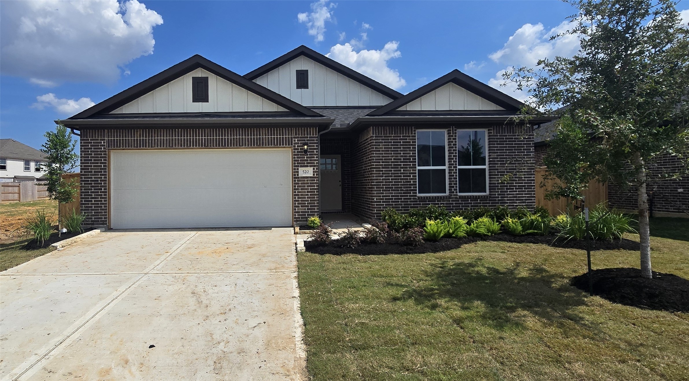 520 Deep Sands Drive Property Photo 2
