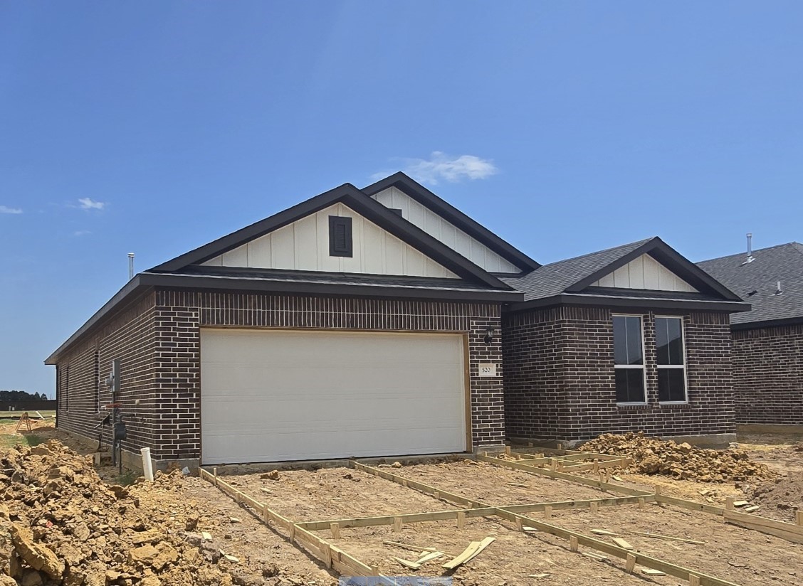 520 Deep Sands Drive Property Photo 4
