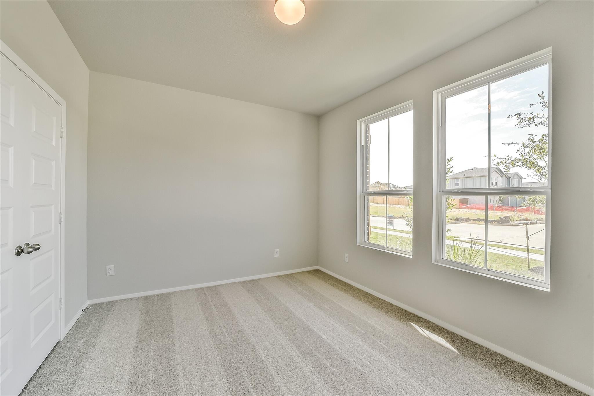 520 Deep Sands Drive Property Photo 6