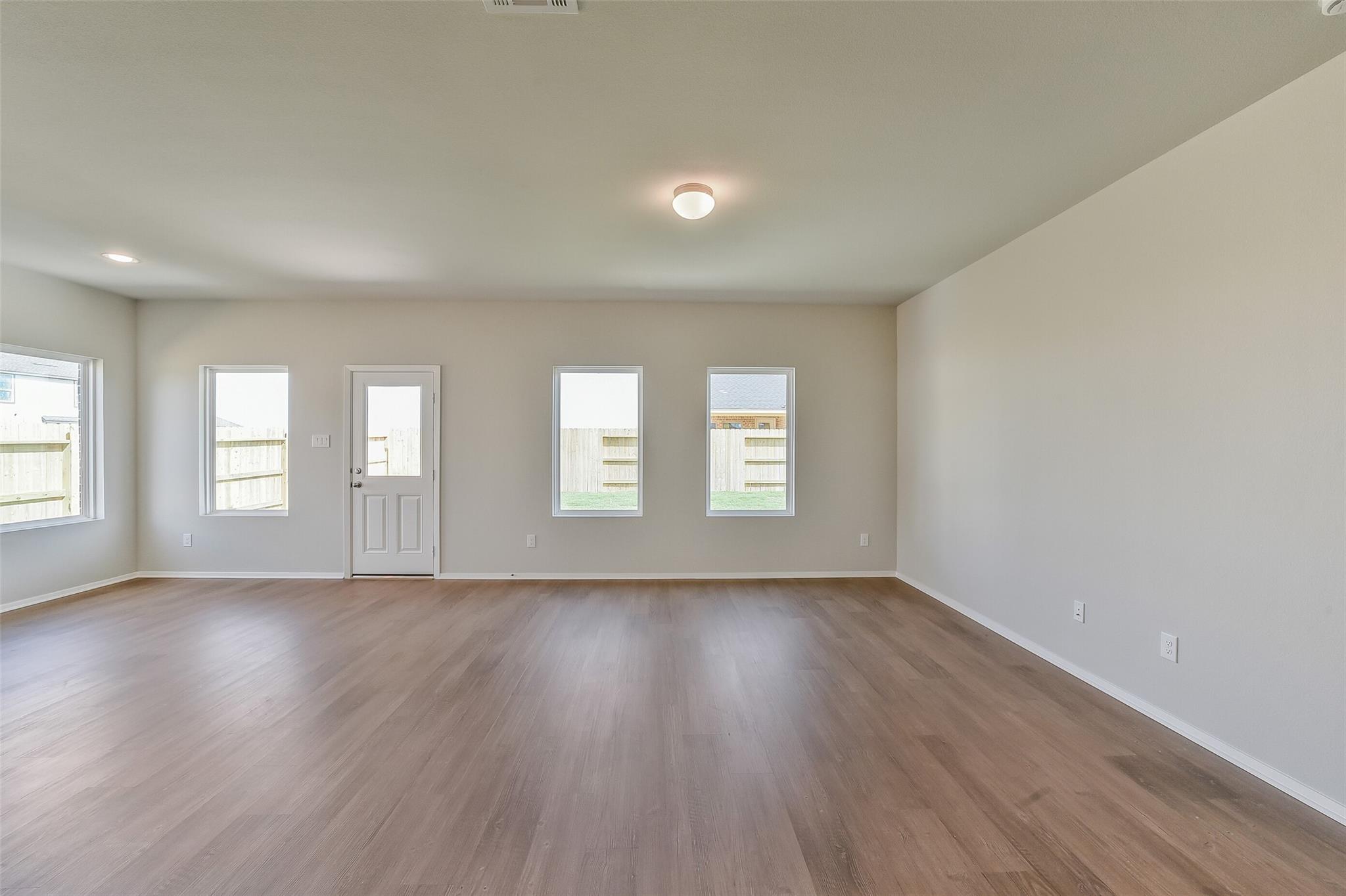 520 Deep Sands Drive Property Photo 16