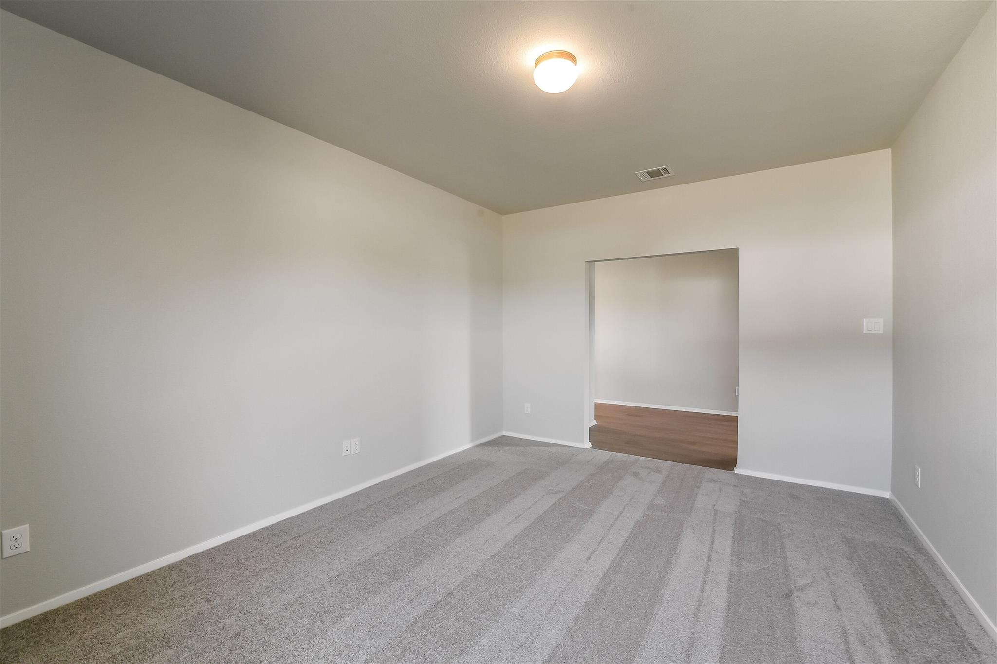 520 Deep Sands Drive Property Photo 18