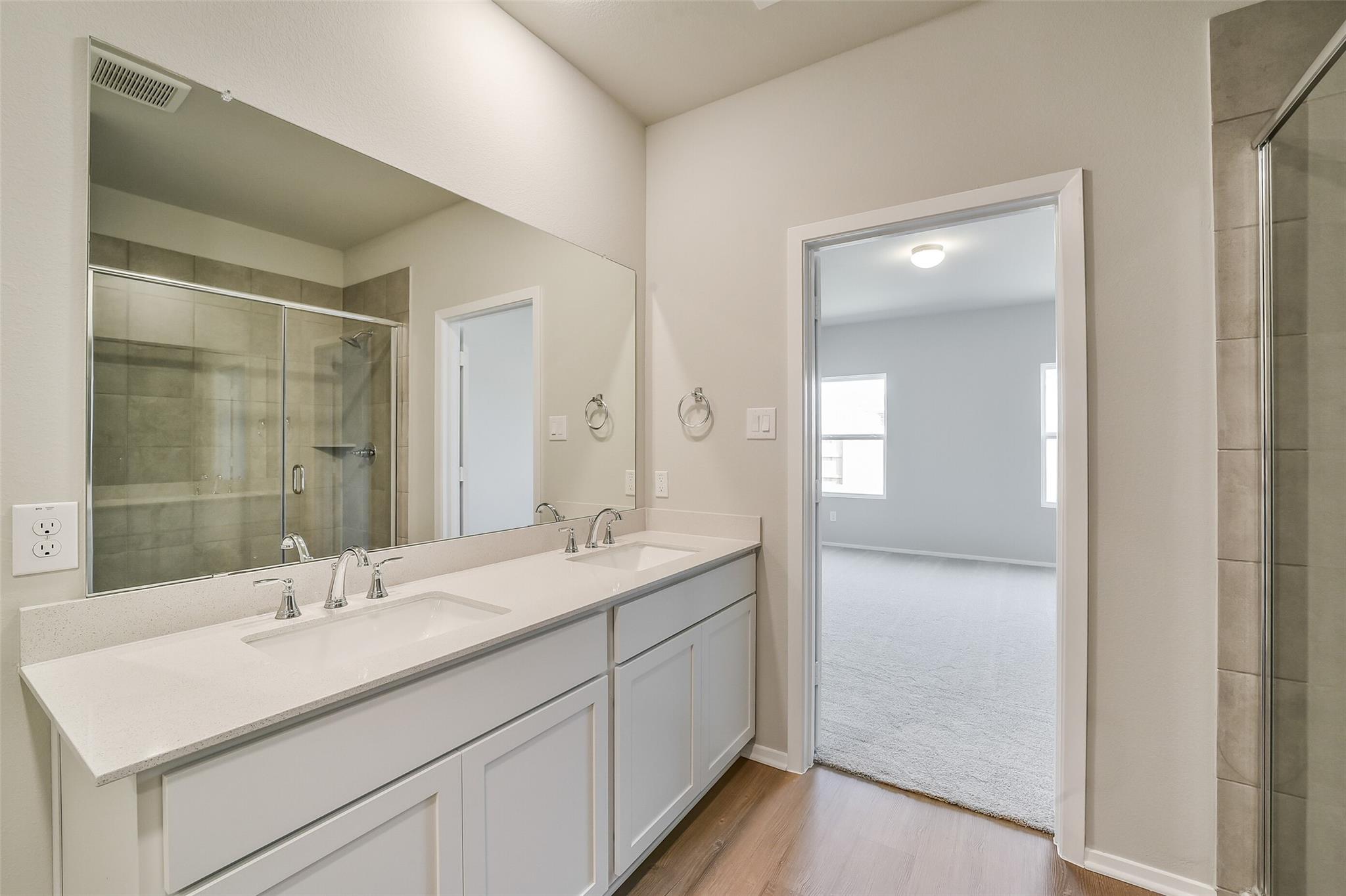 520 Deep Sands Drive Property Photo 22