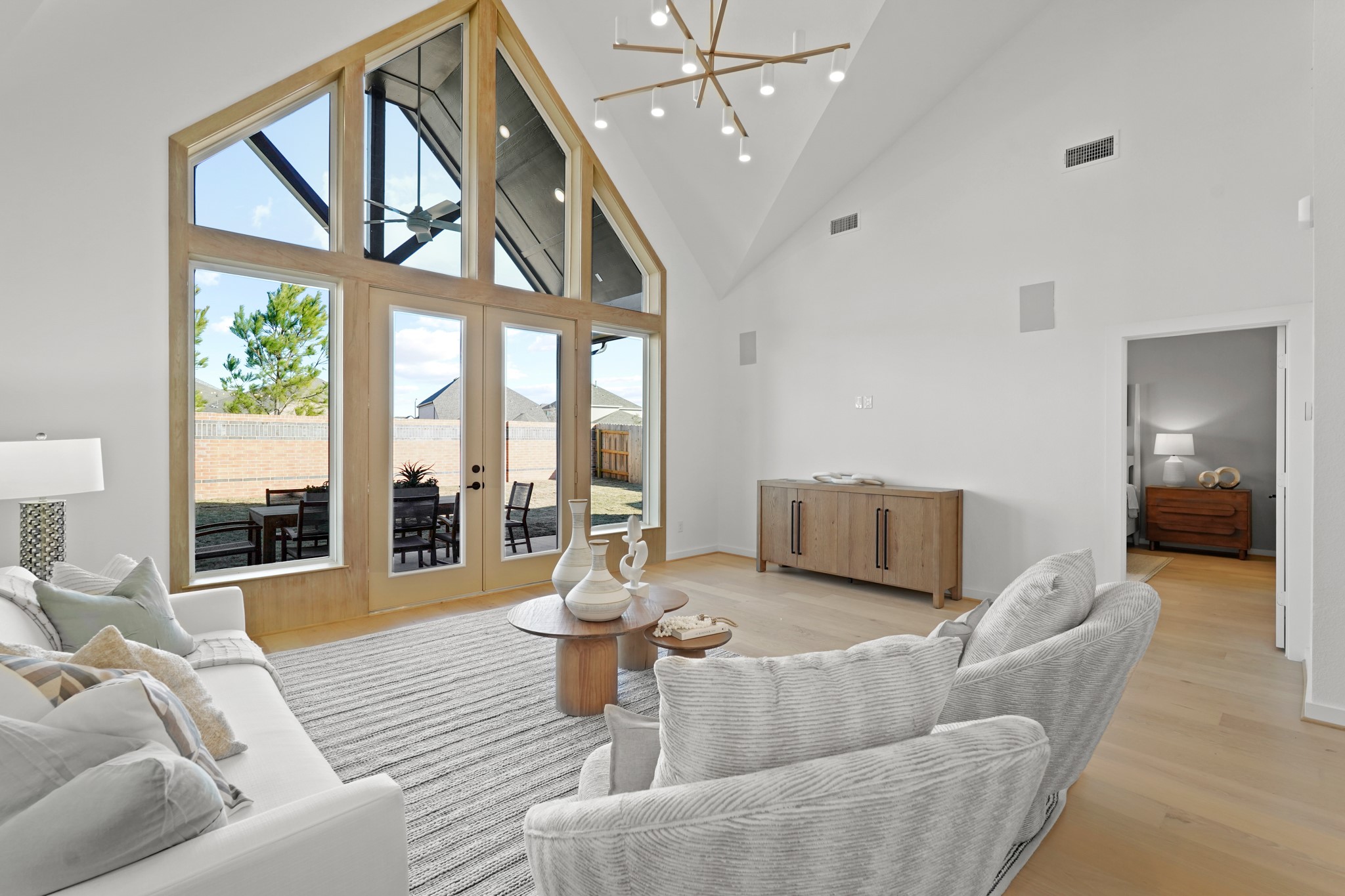 11422 London Rocket Court Property Photo 4