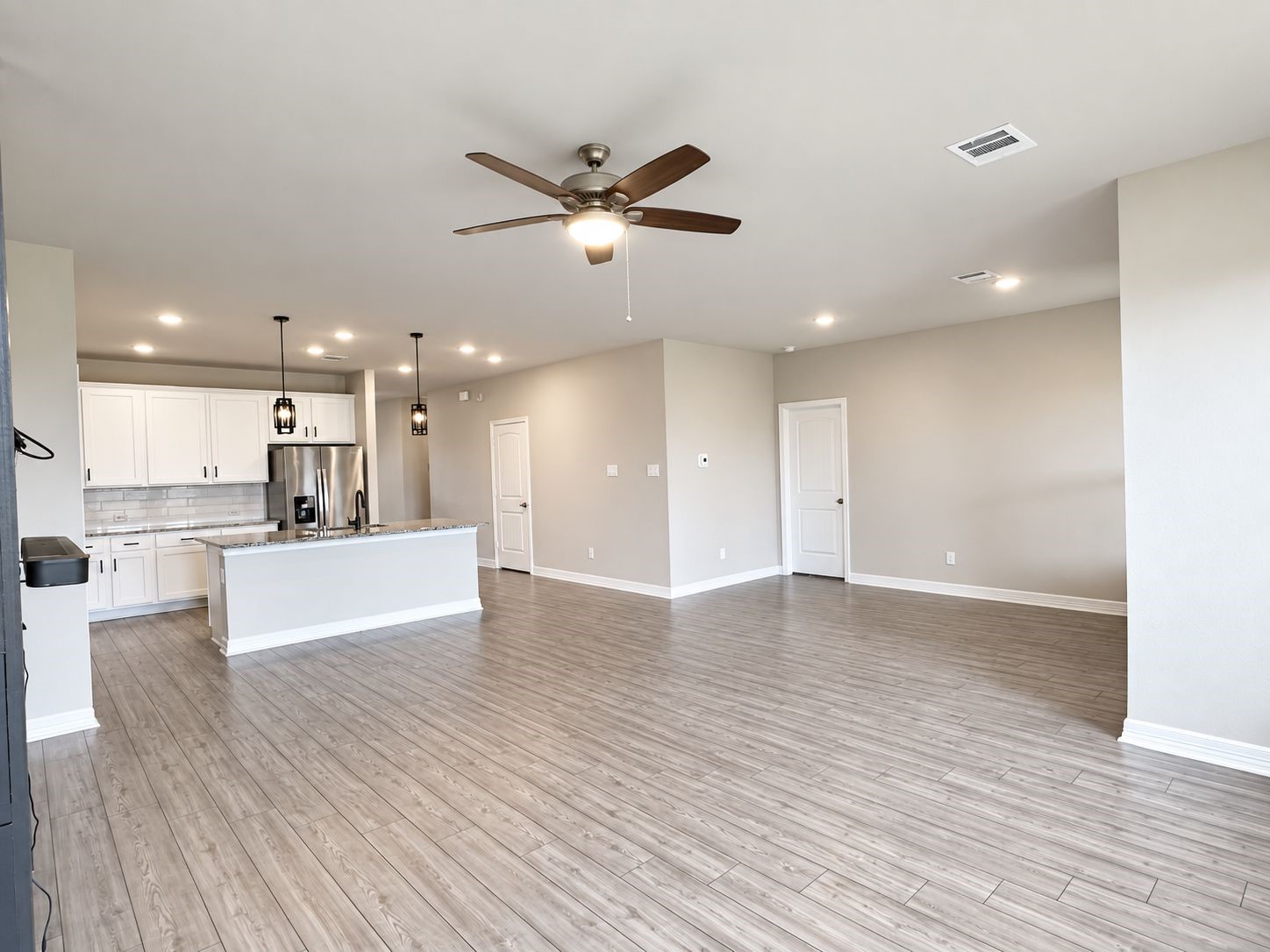 2409 Table Rock Court Property Photo 10