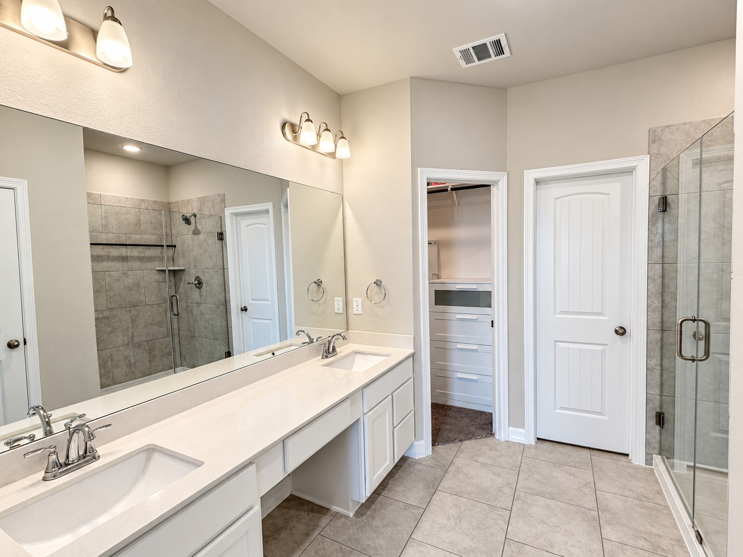 2409 Table Rock Court Property Photo 15