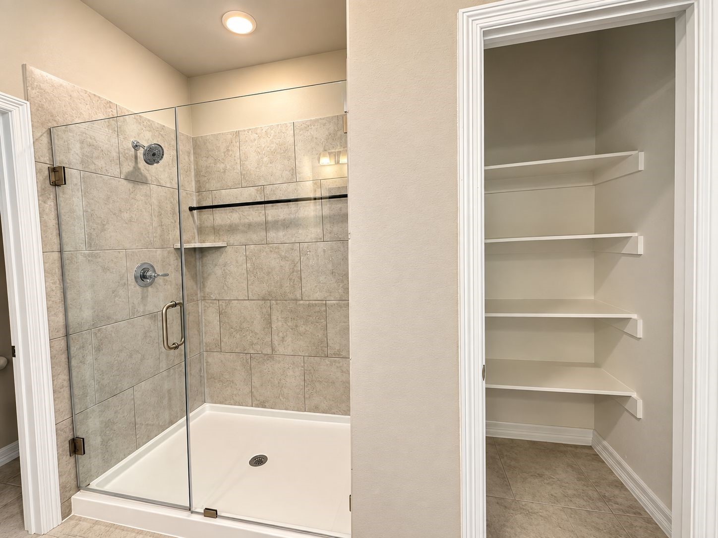 2409 Table Rock Court Property Photo 18
