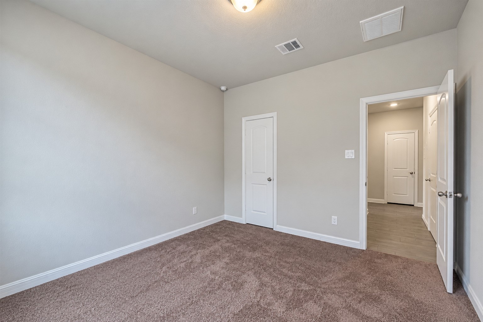 2409 Table Rock Court Property Photo 19
