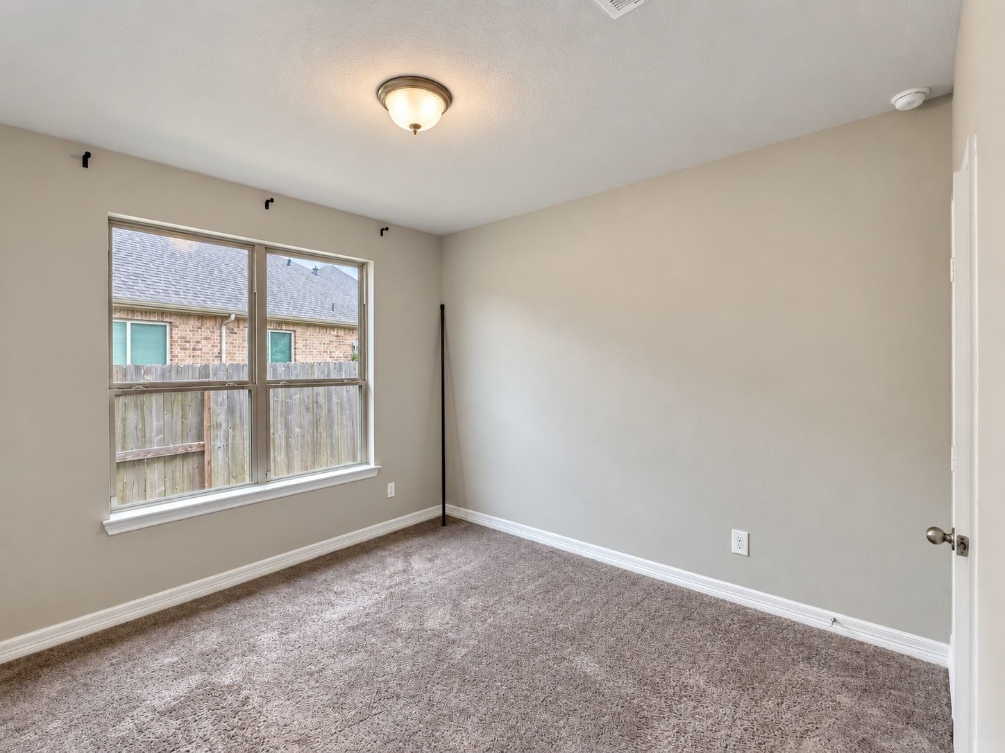 2409 Table Rock Court Property Photo 22