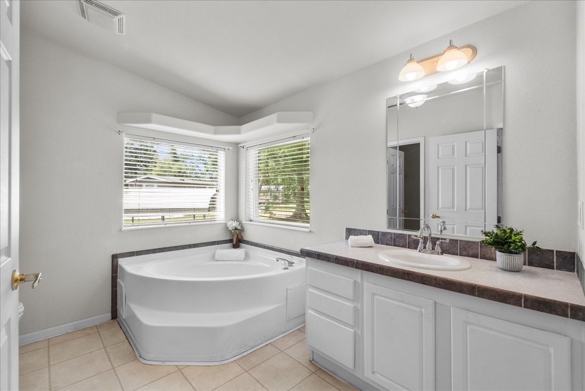 90 County Road 440 Property Photo 11