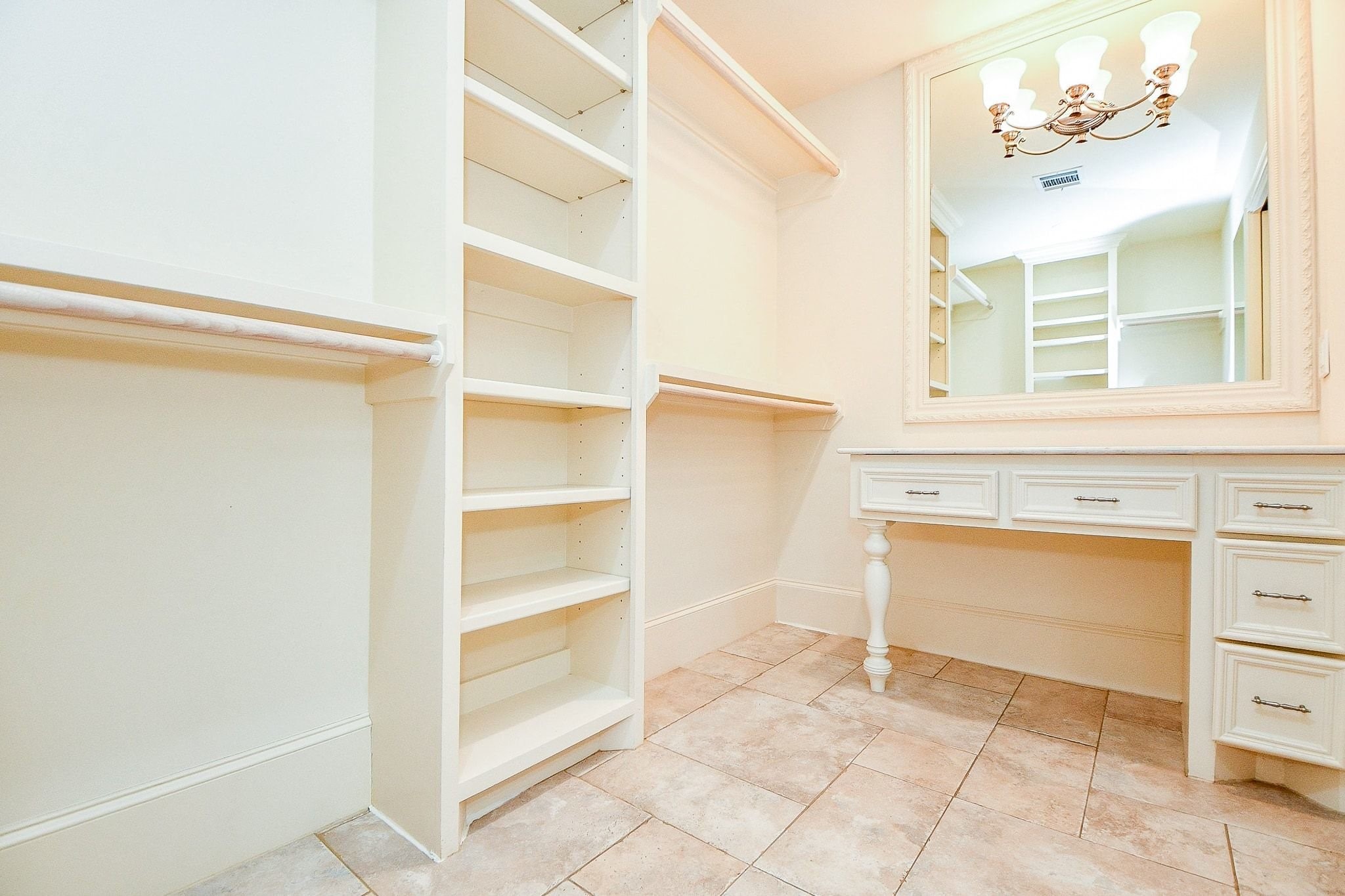 2911 Fontana Drive Property Photo 39