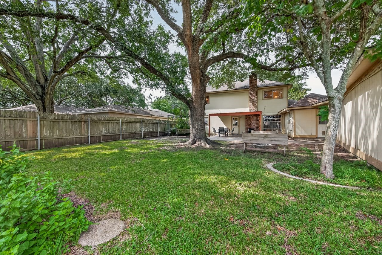 2025 Briar Lane Property Photo 22