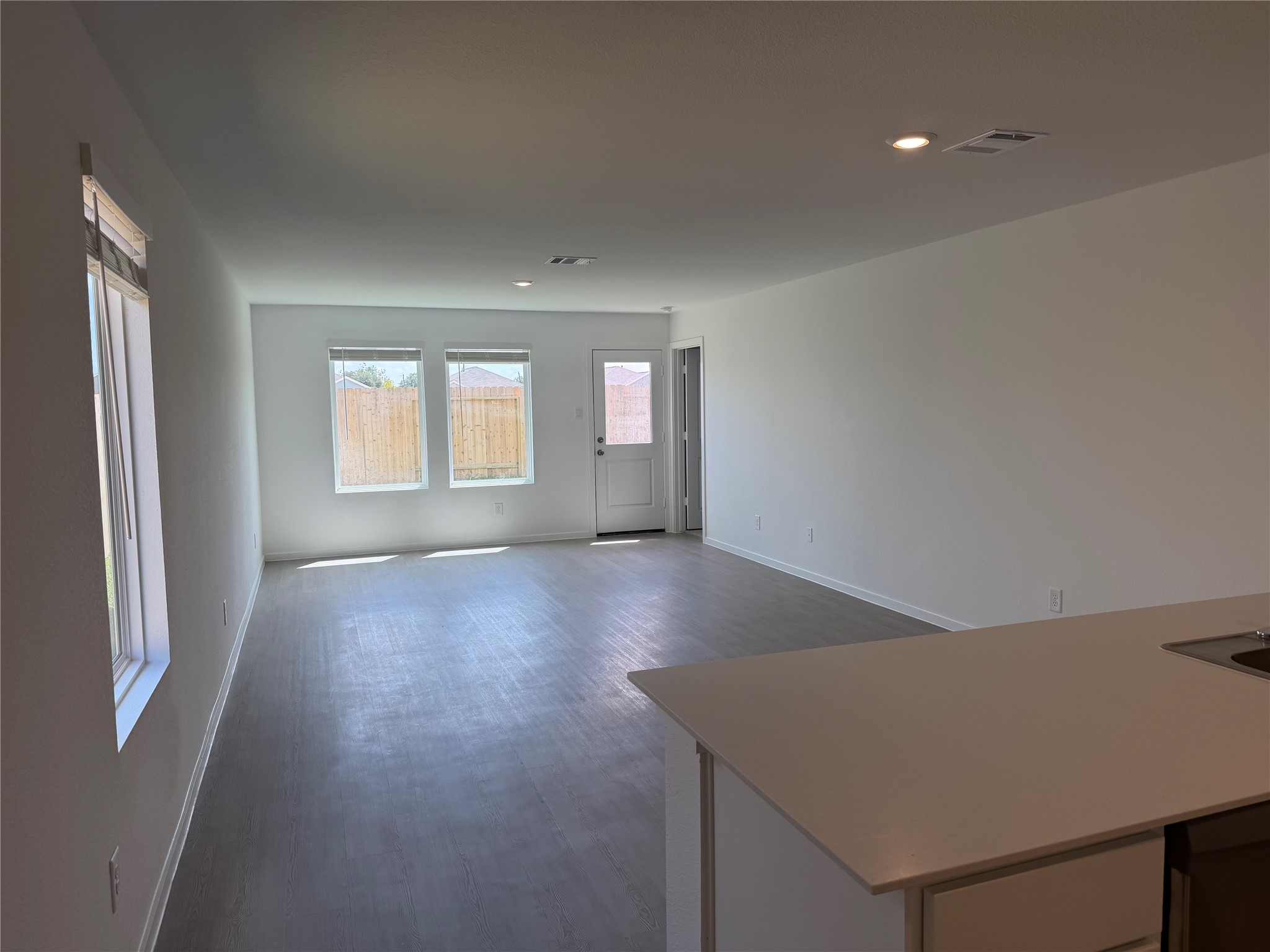 1312 Charlotte Way Property Photo 6