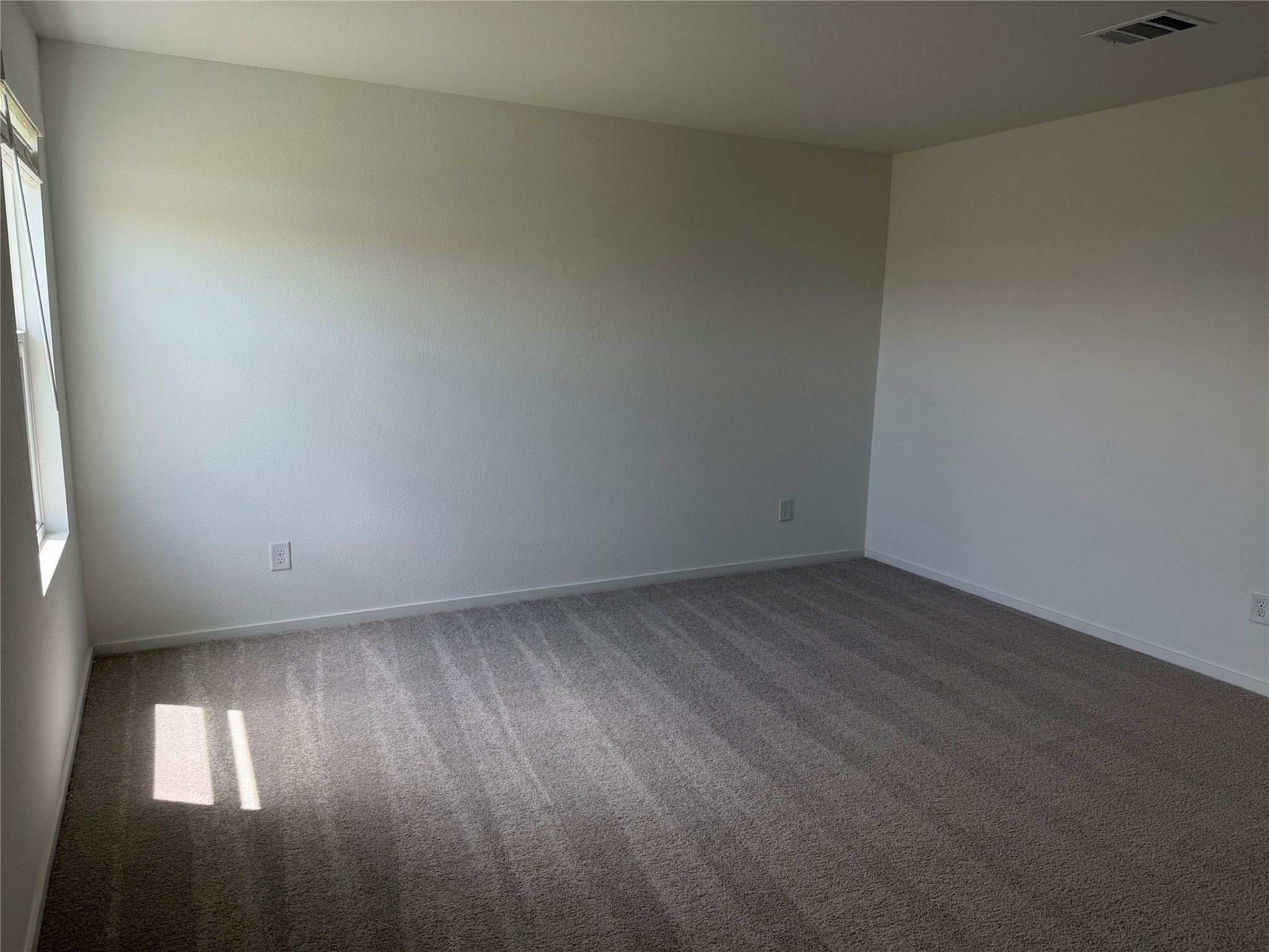 1312 Charlotte Way Property Photo 9