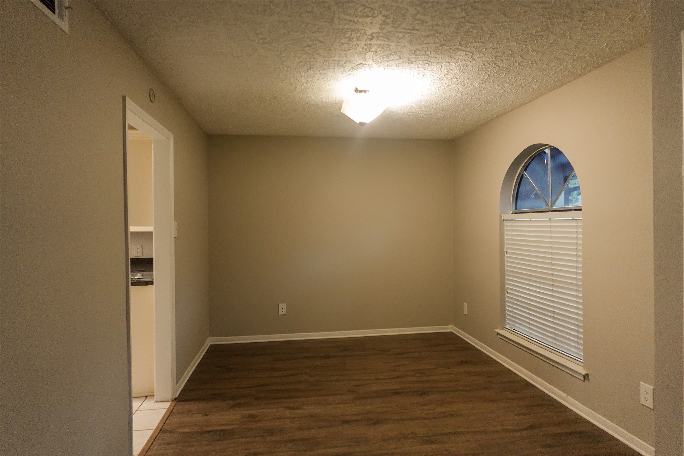 11654 S Kirkwood Road Property Photo 4