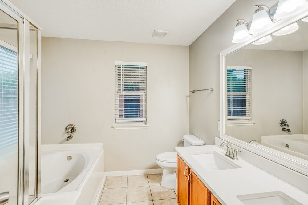 10403 Falling River Drive Property Photo 11