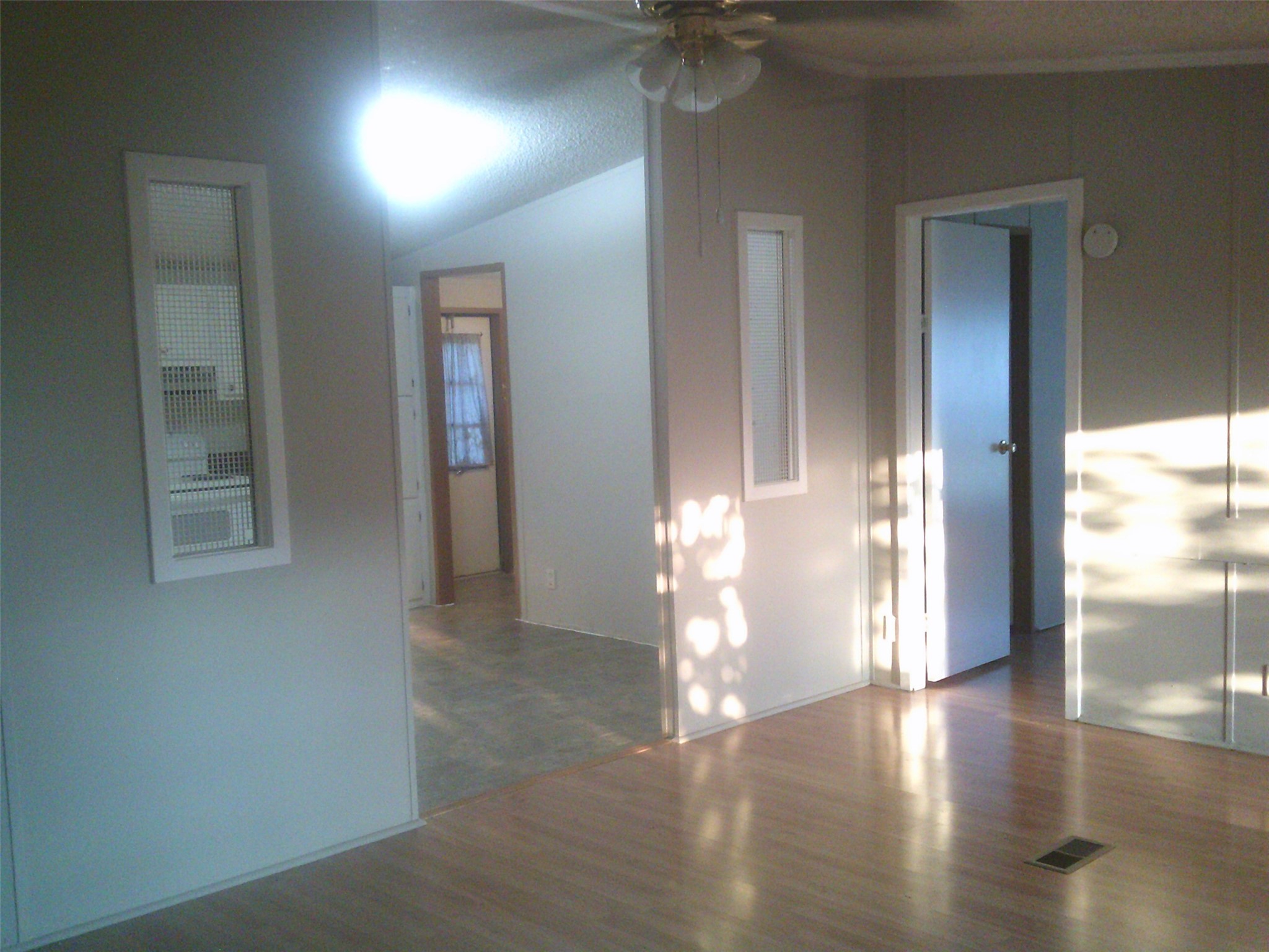 22433 Yancy Road Property Photo 9