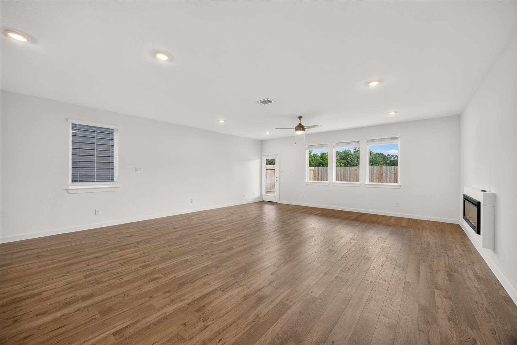 28126 Meadowlark Sky Drive Property Photo 9