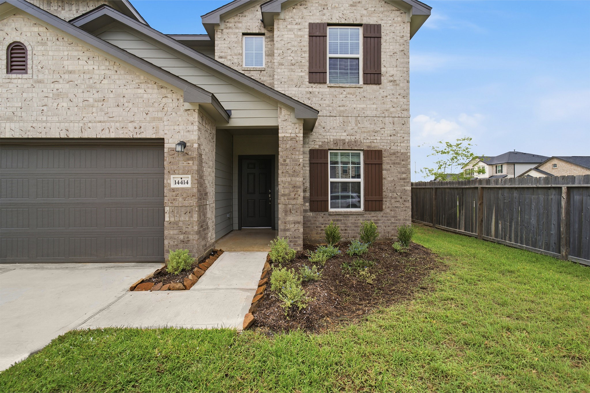 14414 High Hill Drive Property Photo 4
