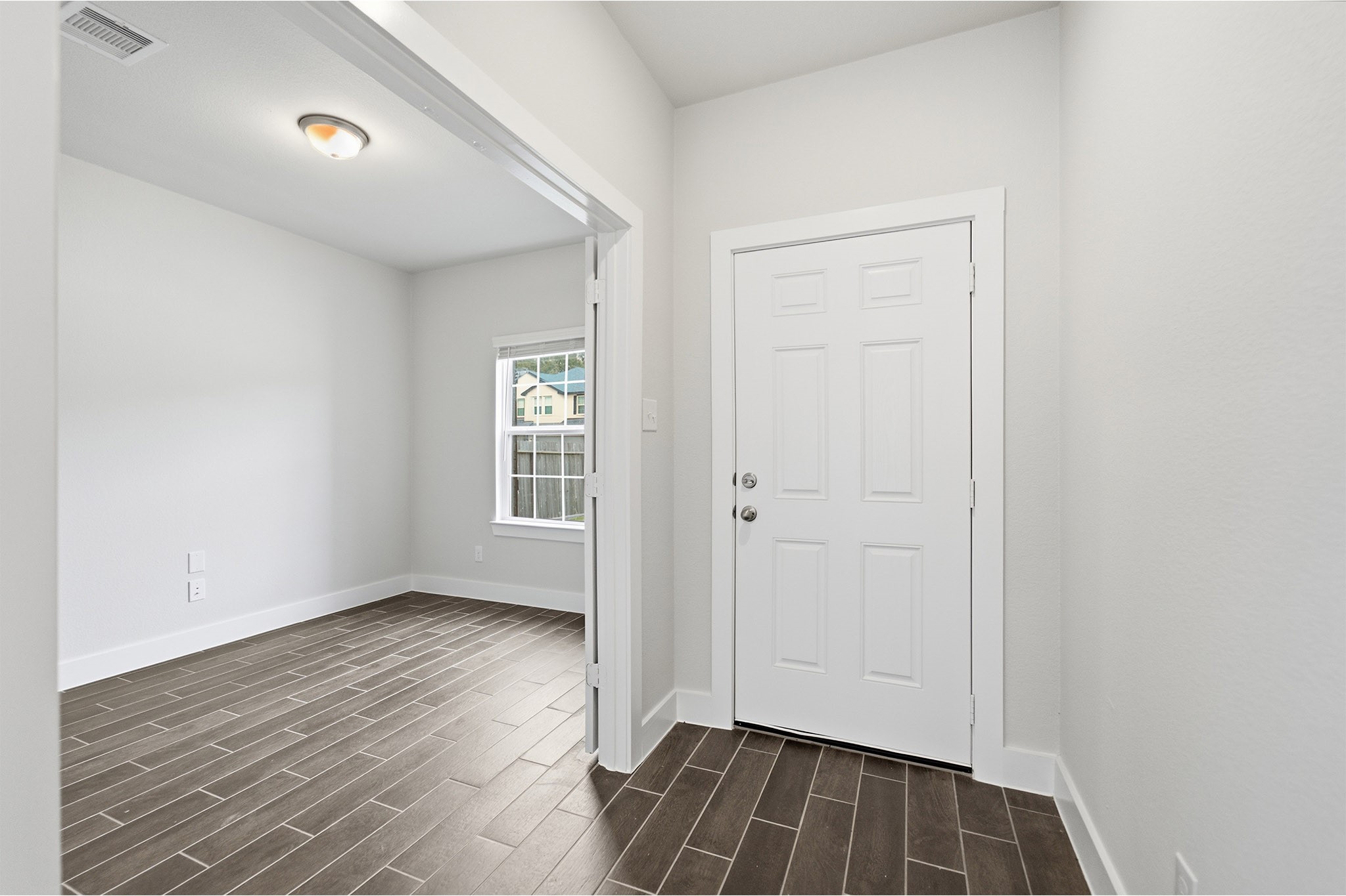 14414 High Hill Drive Property Photo 5