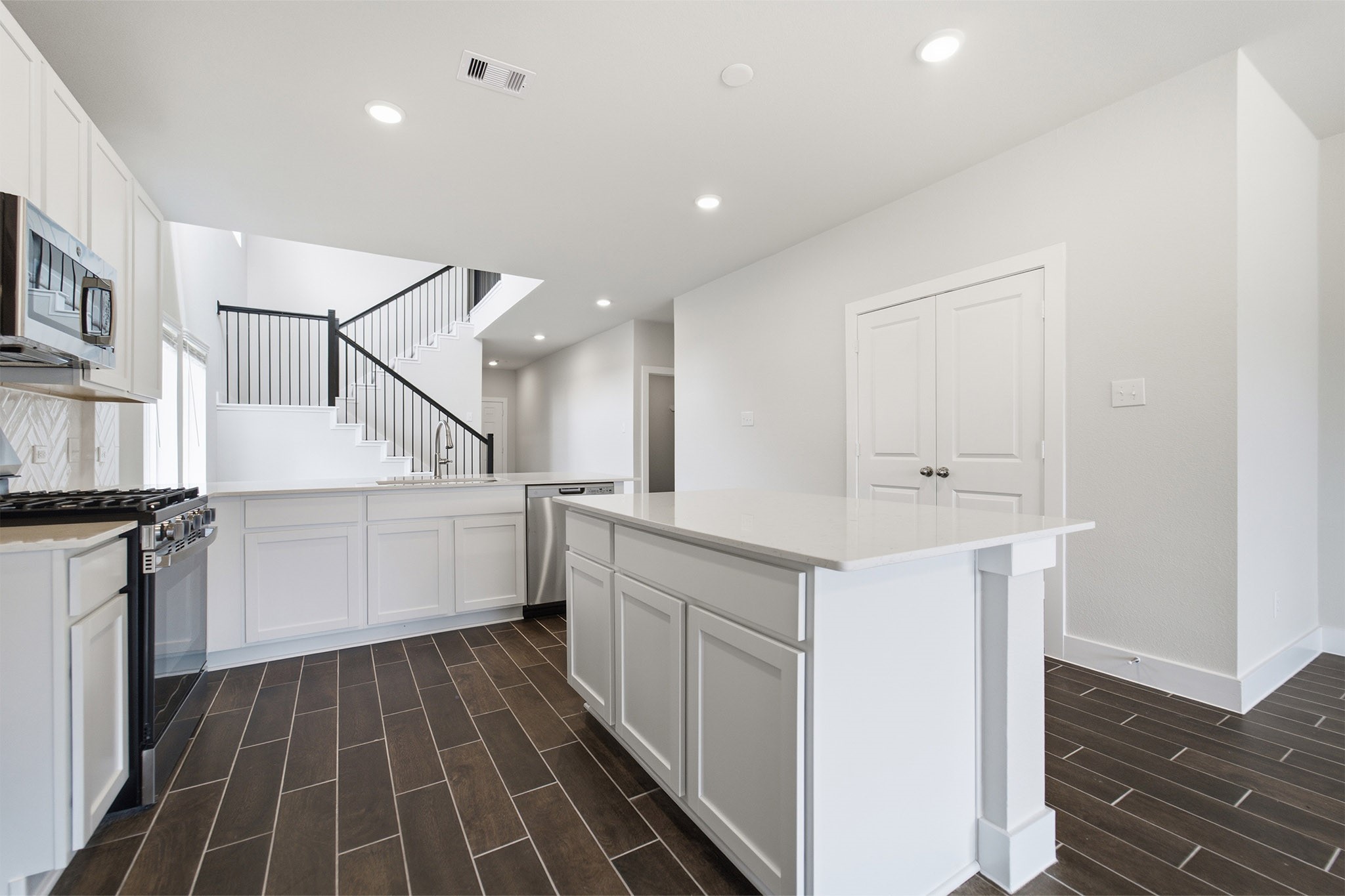 14414 High Hill Drive Property Photo 15