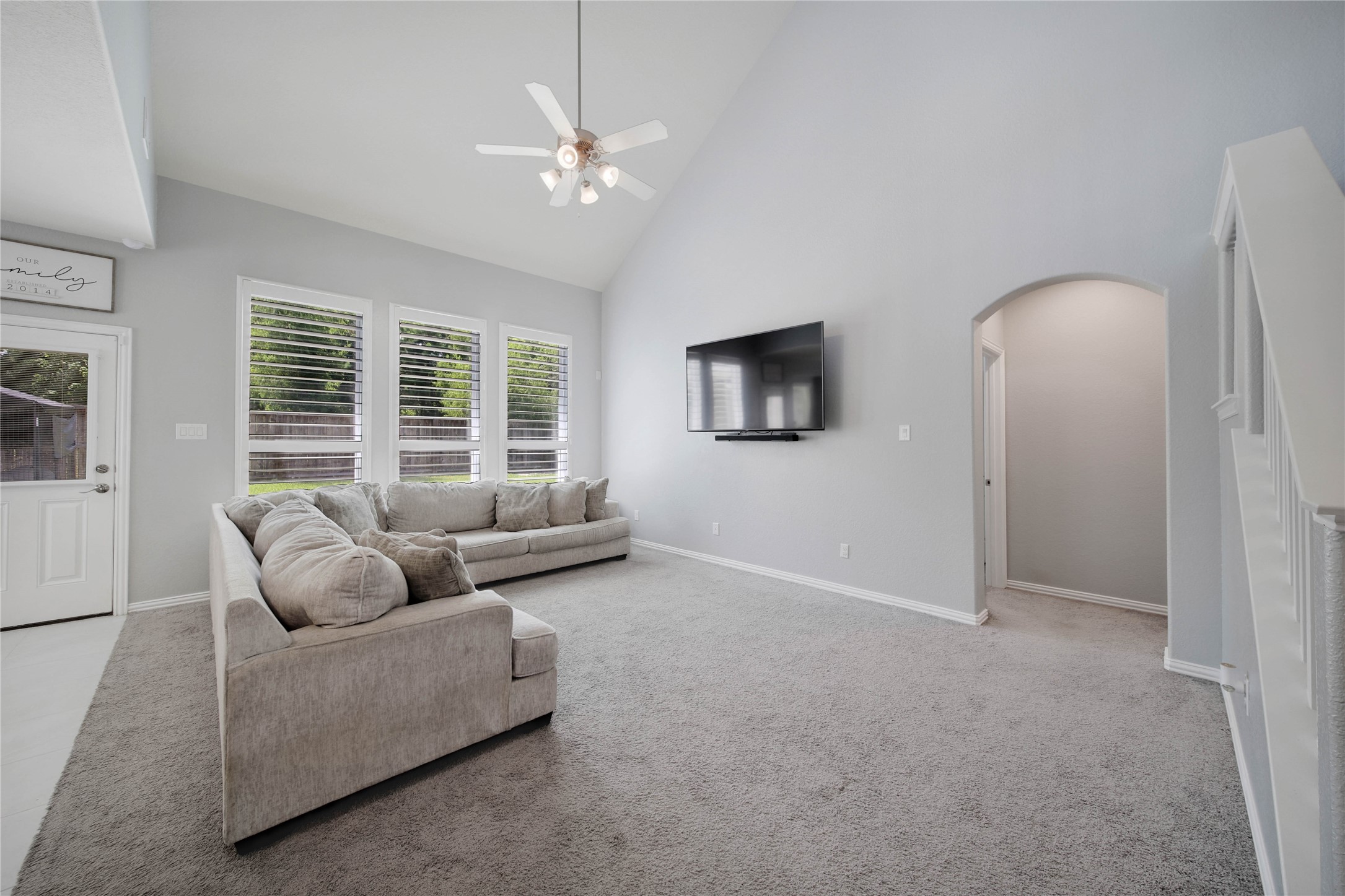 26028 Hasting Ridge Lane Property Photo 8