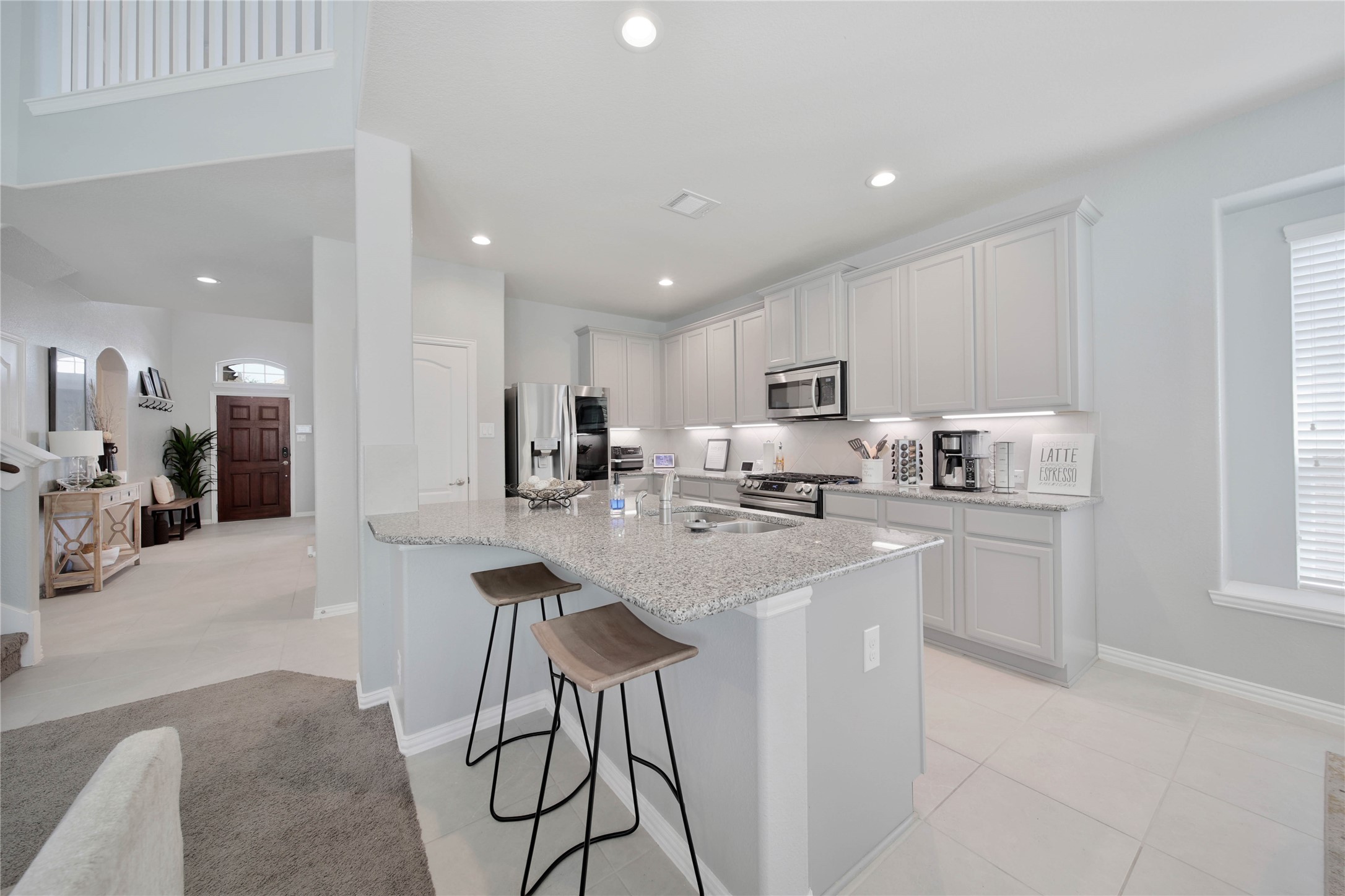 26028 Hasting Ridge Lane Property Photo 11