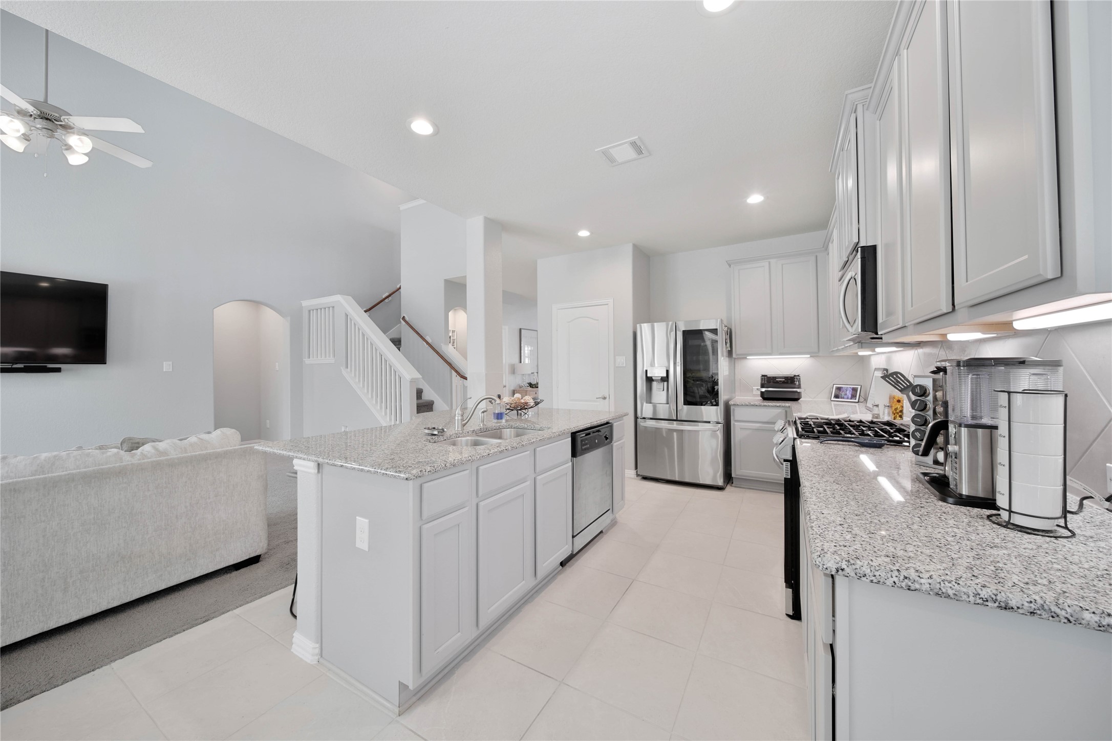 26028 Hasting Ridge Lane Property Photo 15