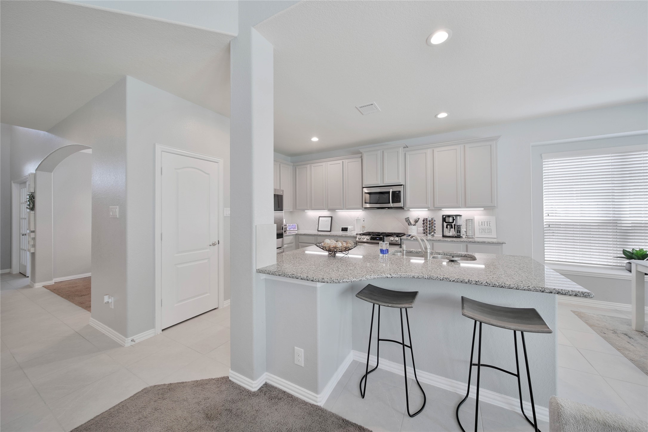 26028 Hasting Ridge Lane Property Photo 16