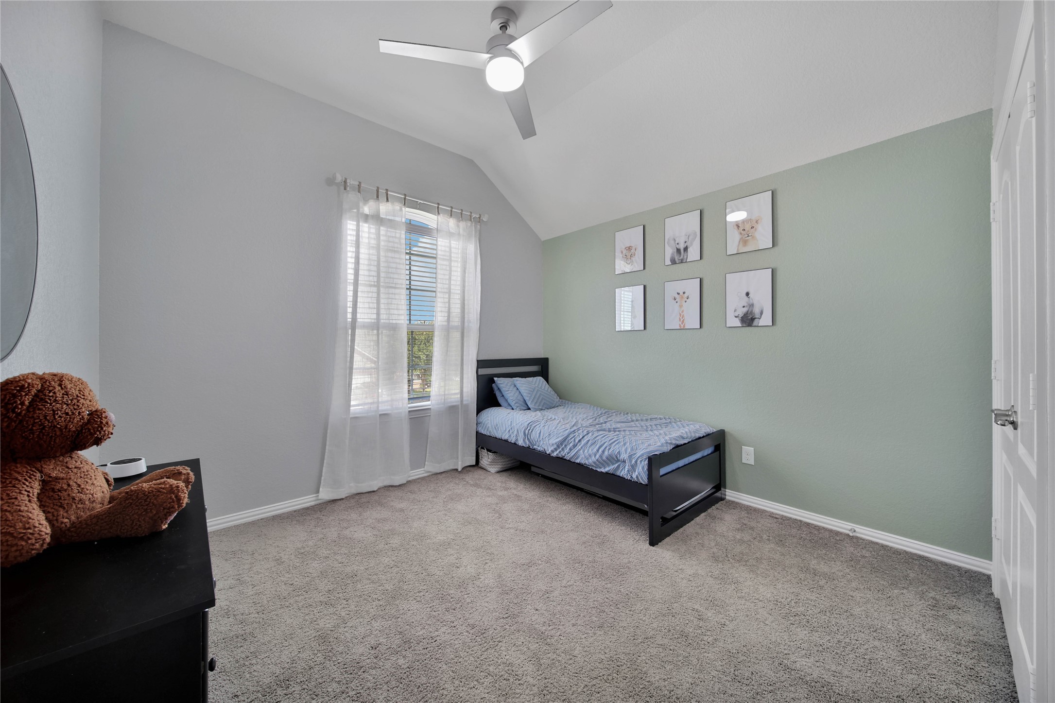 26028 Hasting Ridge Lane Property Photo 37