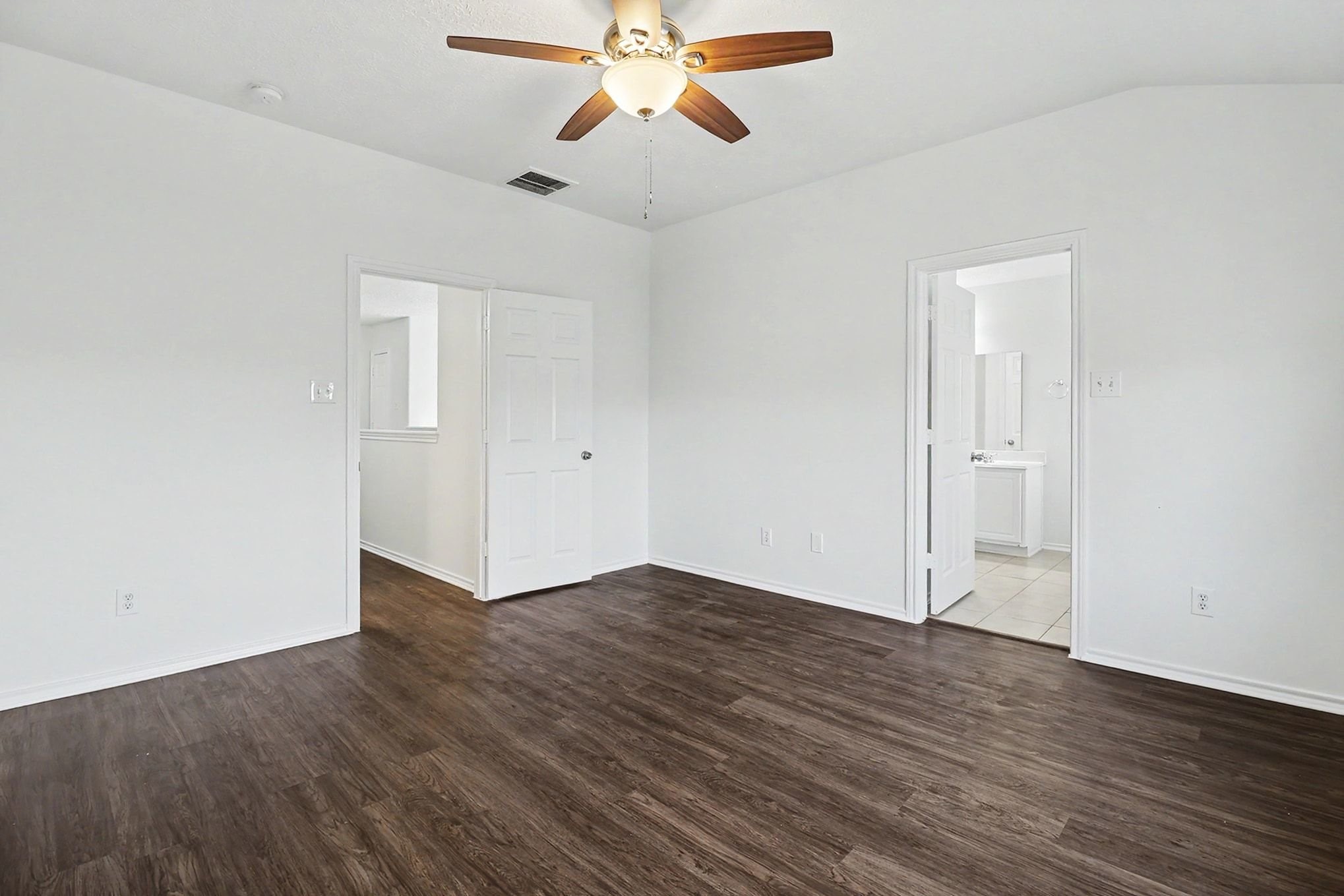6304 Stoney Creek Drive Property Photo 13